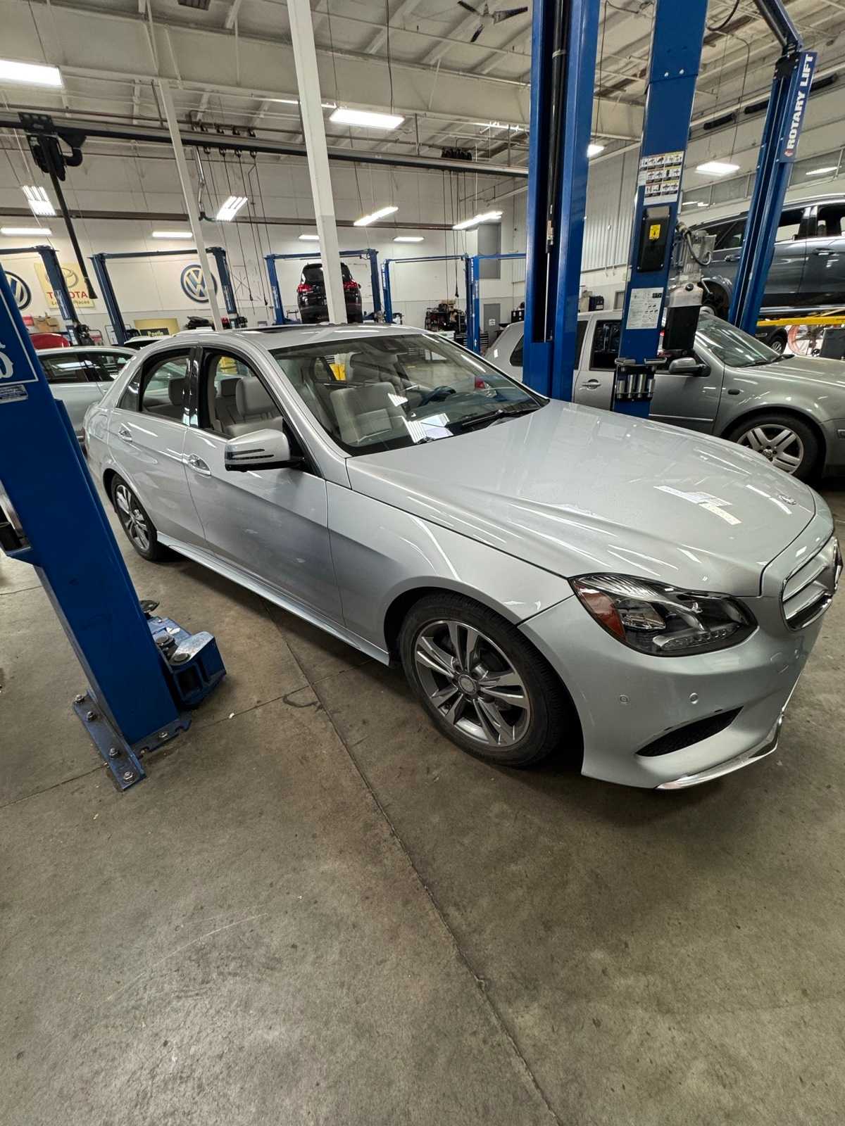 Thumbnail: 2014 Mercedes-Benz E-Class - 10