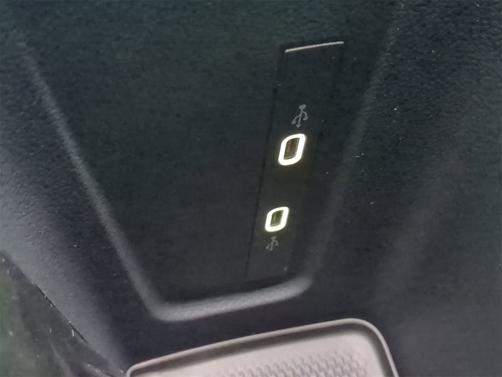 Thumbnail: 2025 Volkswagen Tiguan - 31