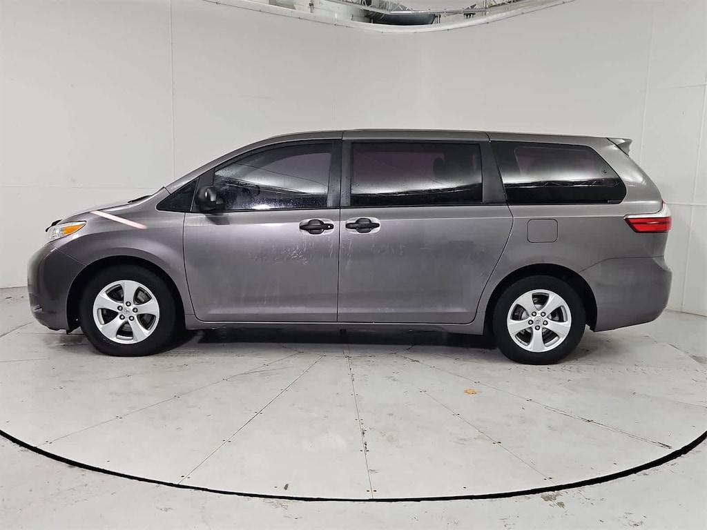 Used 2016 Toyota Sienna L 7 Passenger Van
