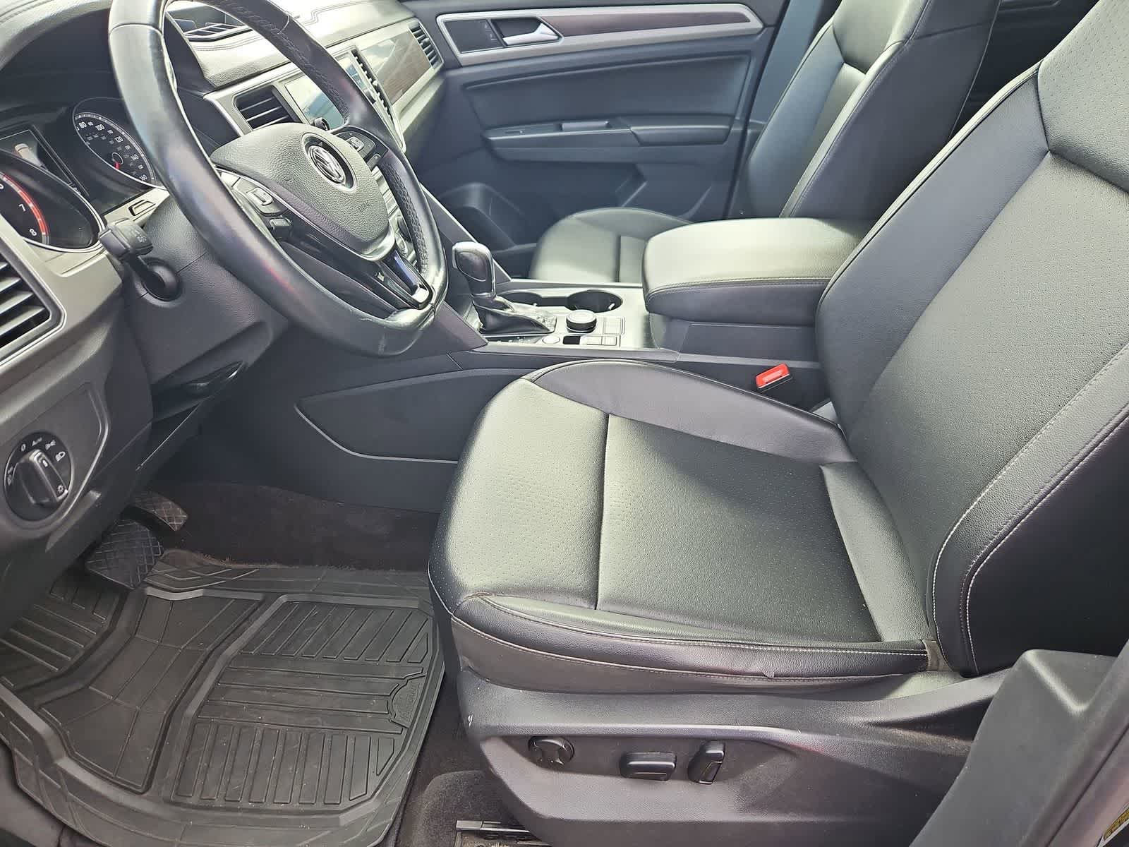 Thumbnail: 2018 Volkswagen Atlas - 16