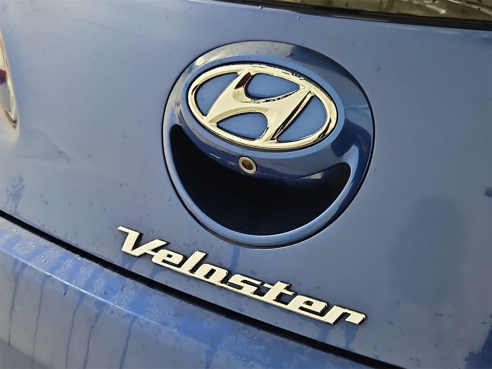 Thumbnail: 2017 Hyundai Veloster - 12