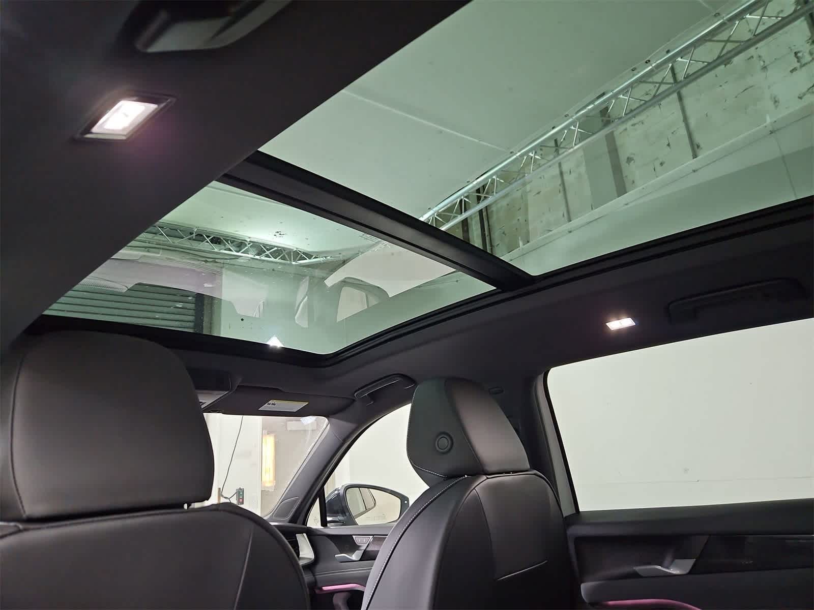 Thumbnail: 2025 Volkswagen Tiguan - 22