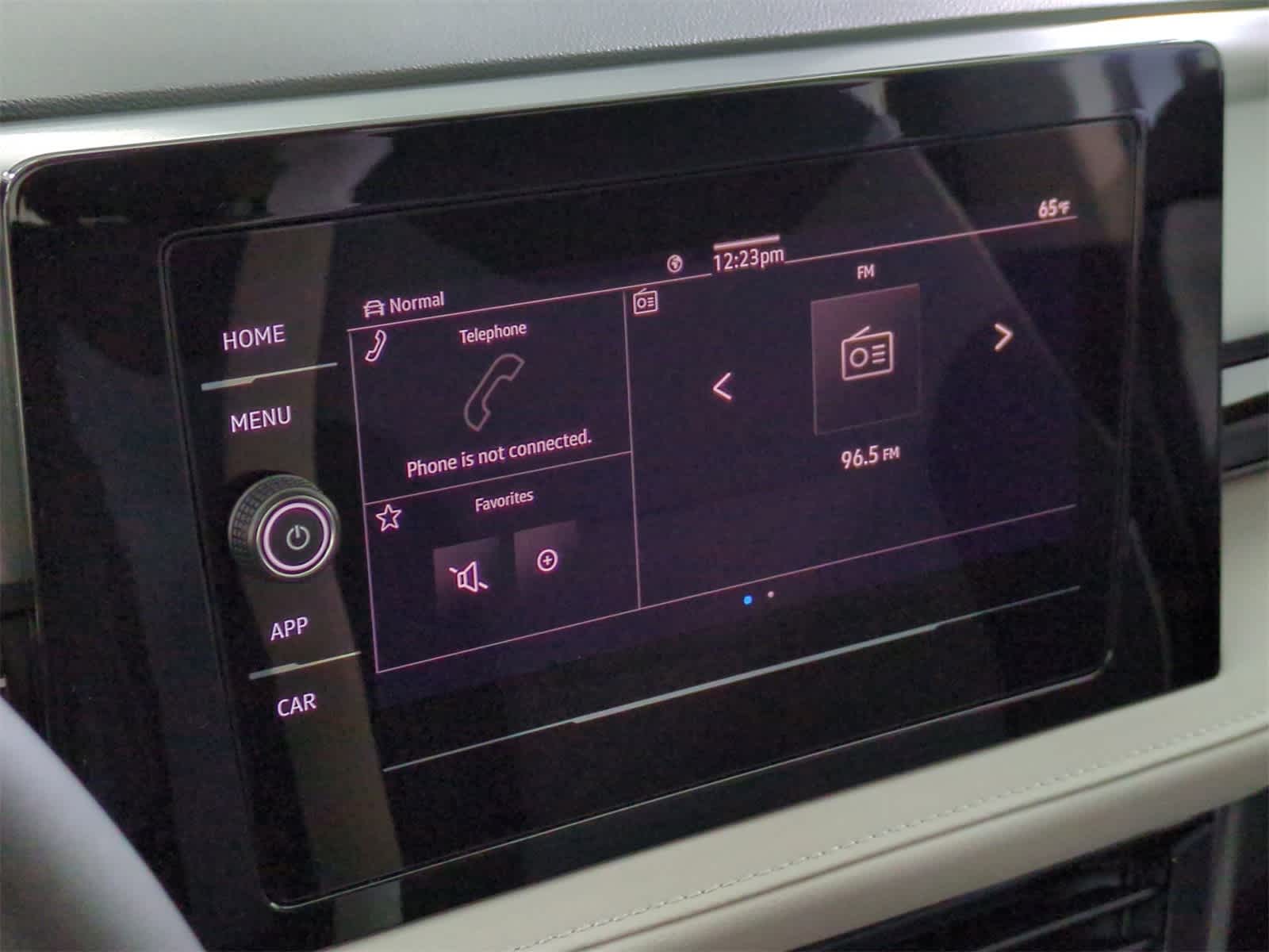 Thumbnail: 2025 Volkswagen Taos - 28