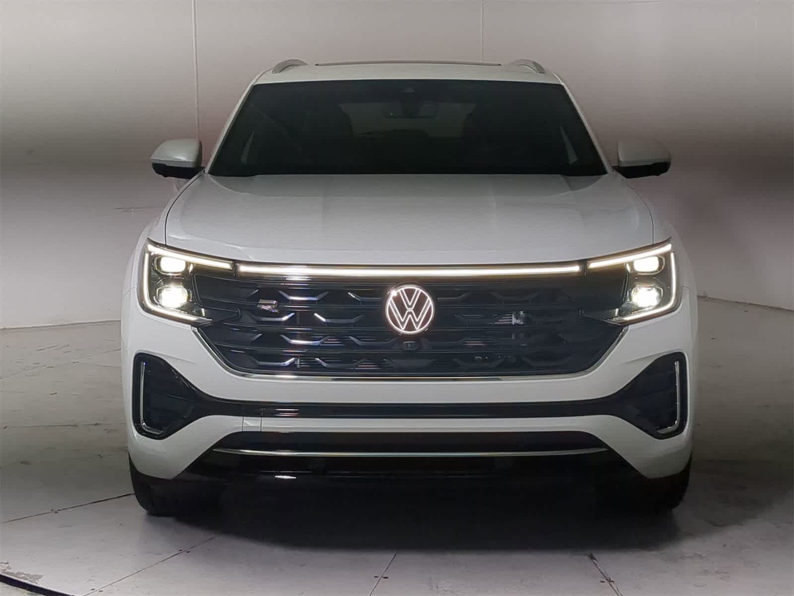 Thumbnail: 2026 Volkswagen Atlas - 9