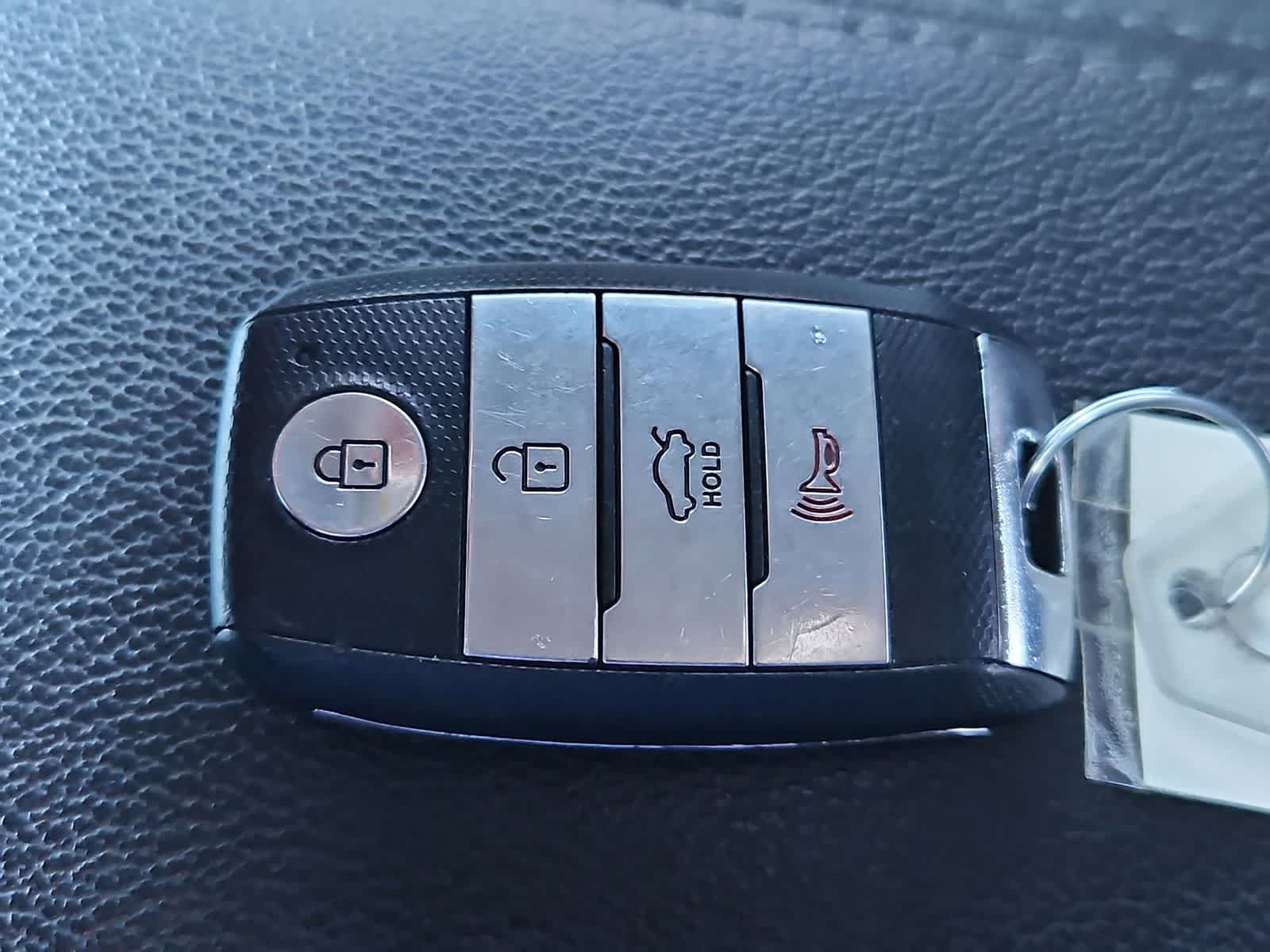 Thumbnail: 2014 Kia Optima - 36