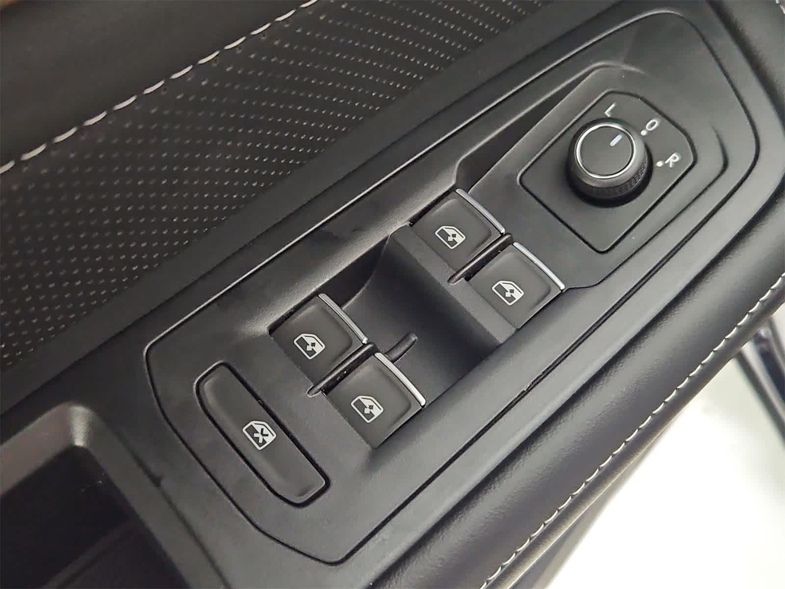 Thumbnail: 2026 Volkswagen Atlas - 17