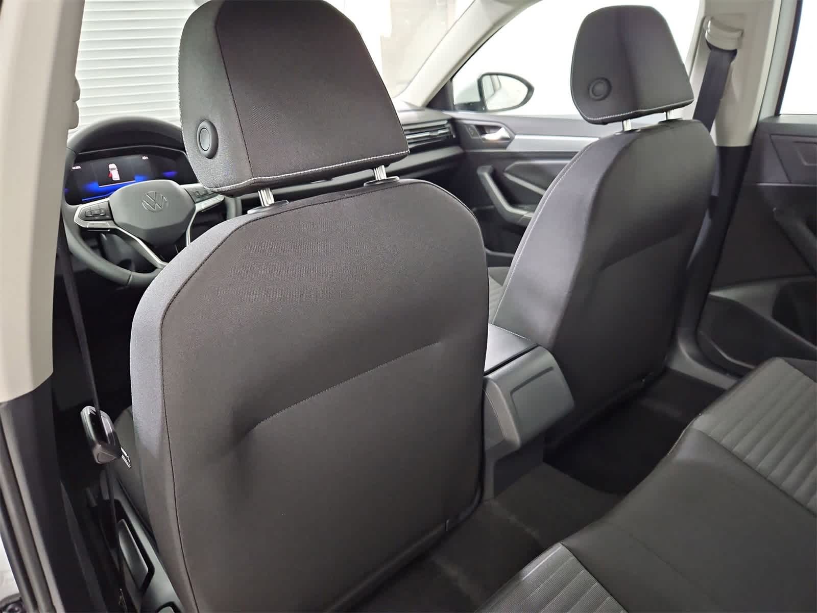 Thumbnail: 2026 Volkswagen Jetta - 18