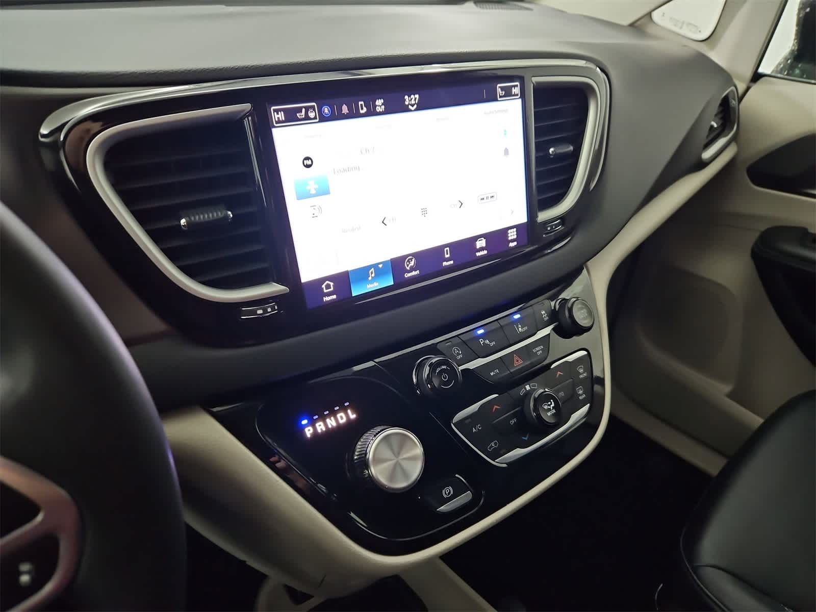 Thumbnail: 2024 Chrysler Pacifica - 27