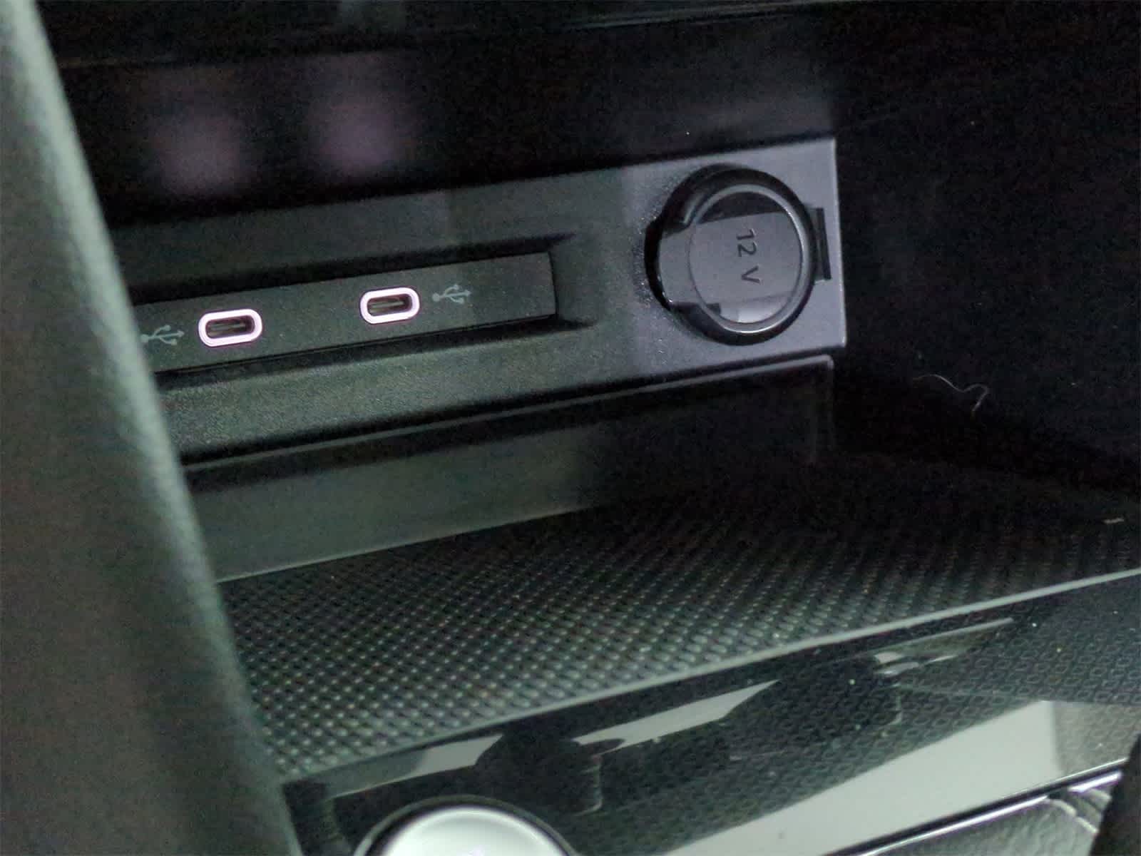 Thumbnail: 2025 Volkswagen Taos - 31