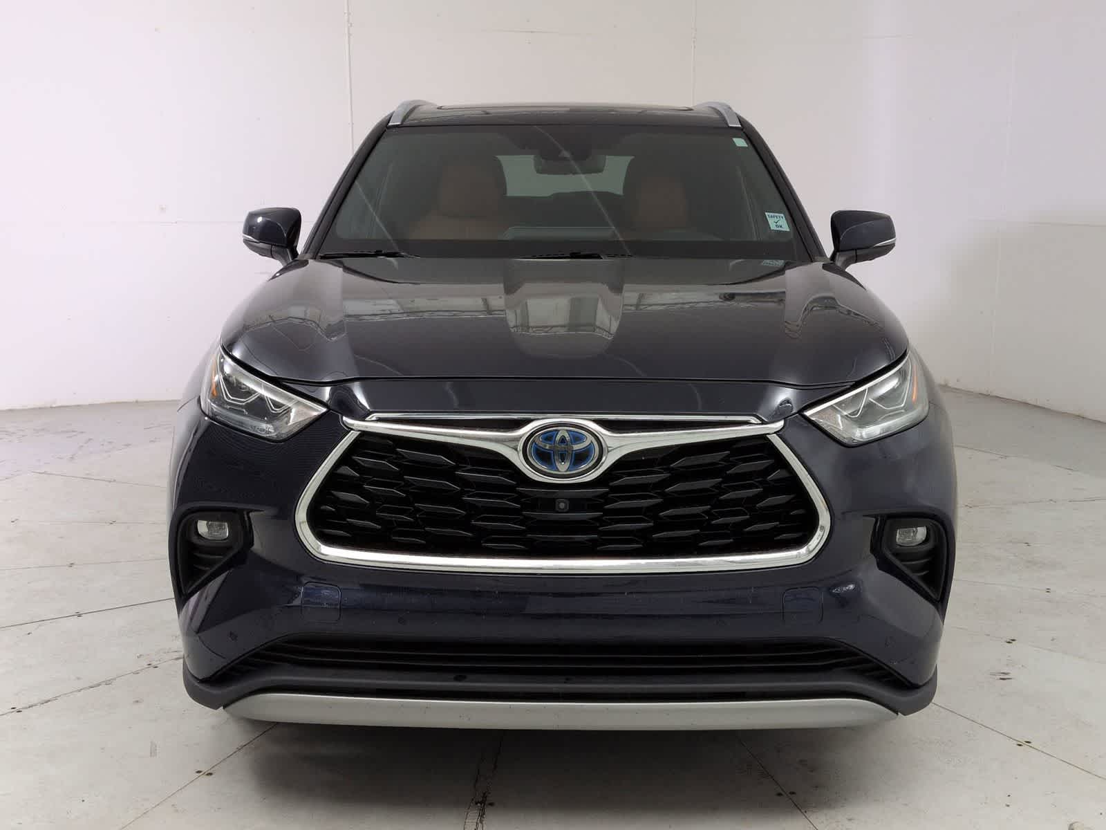 Thumbnail: 2021 Toyota Highlander - 9