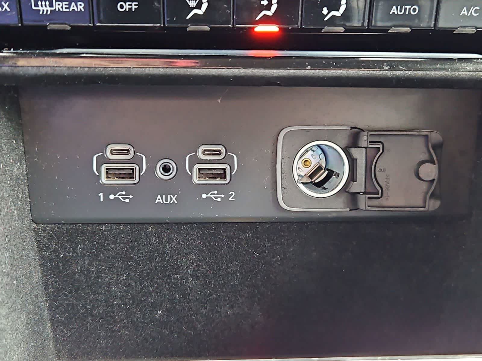 Thumbnail: 2021 Jeep Grand Cherokee L - 32