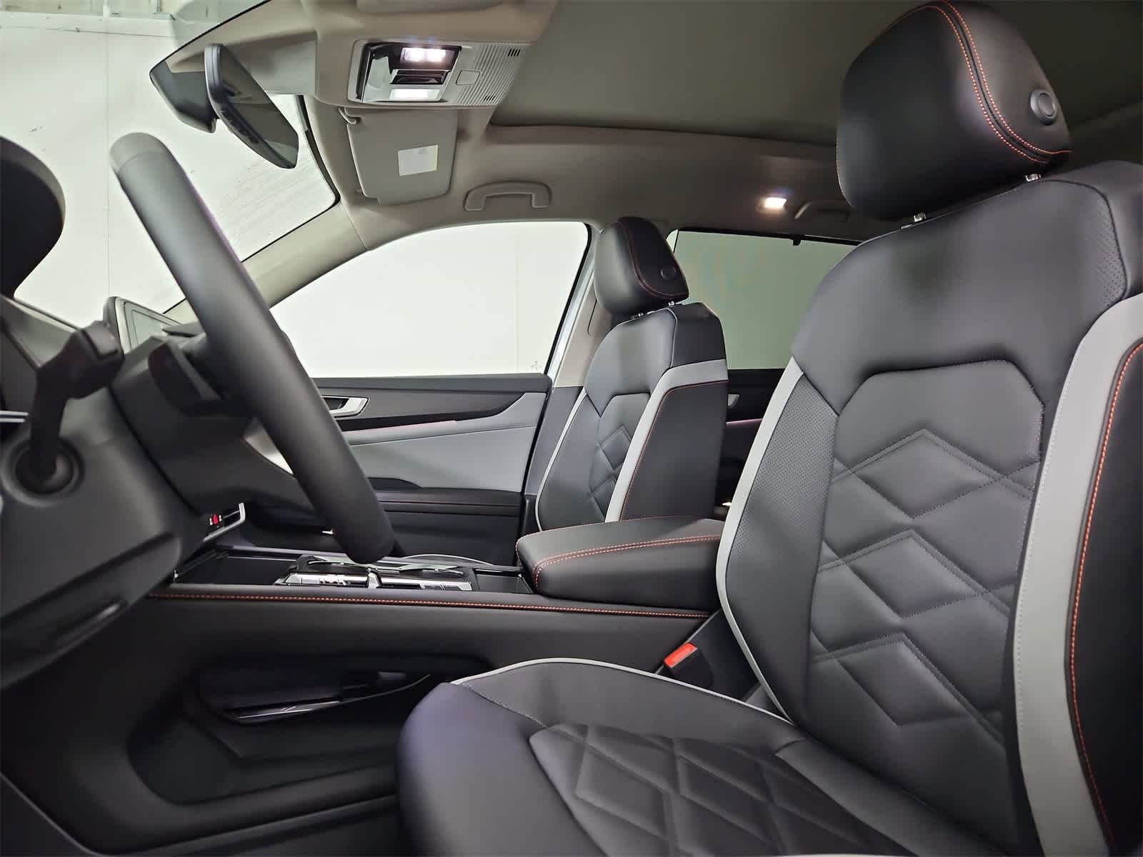 Thumbnail: 2026 Volkswagen Atlas - 16