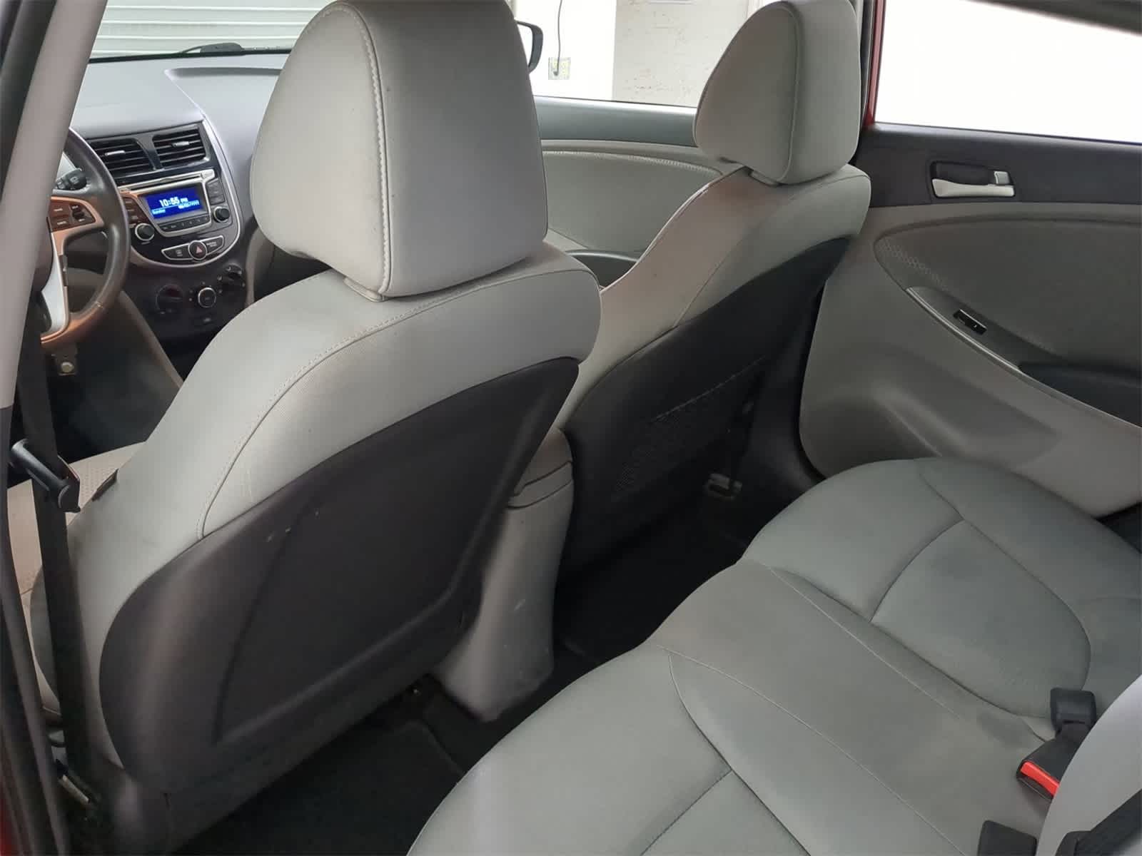 Thumbnail: 2015 Hyundai Accent - 17