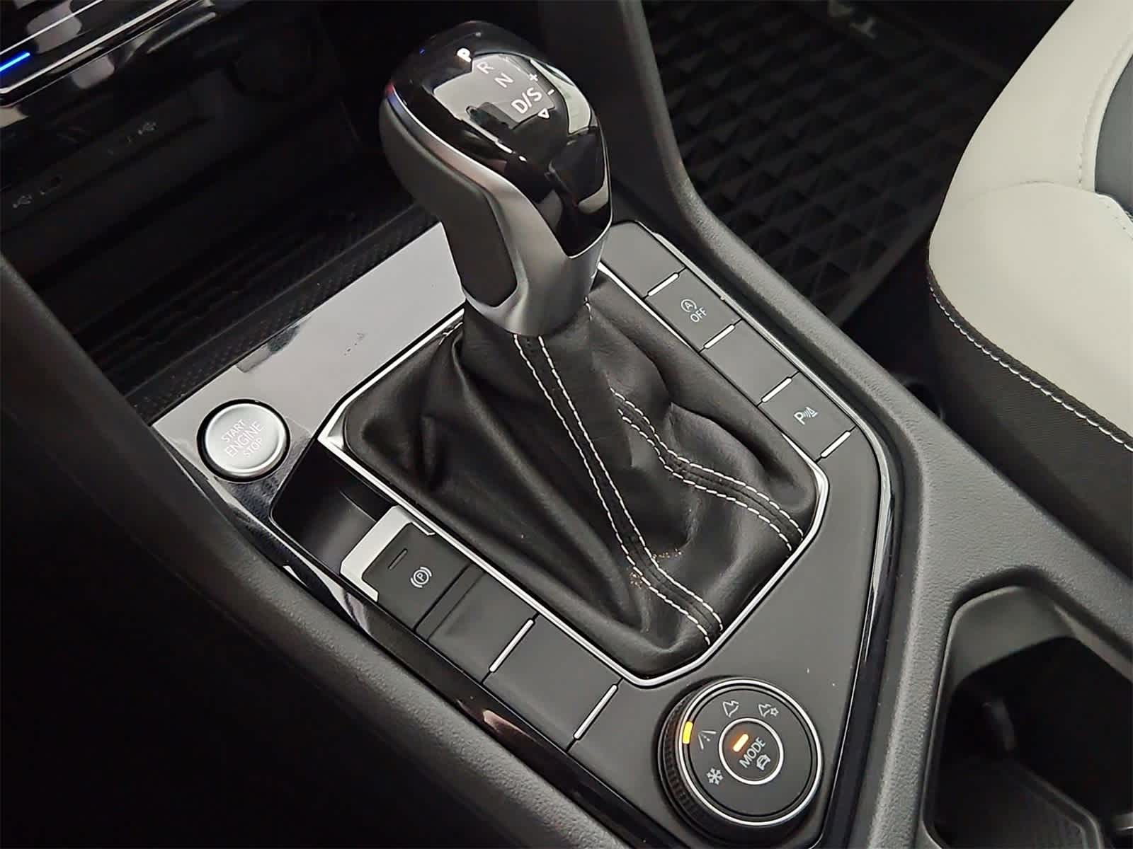 Thumbnail: 2025 Volkswagen Taos - 34