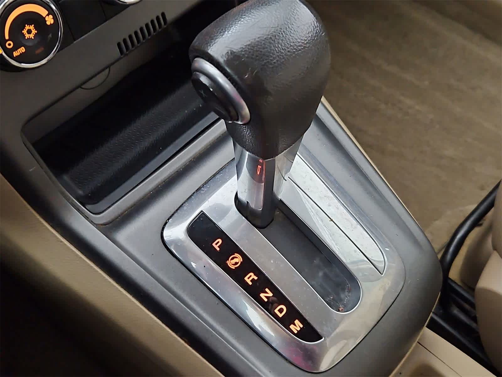 Thumbnail: 2008 Saturn VUE - 32