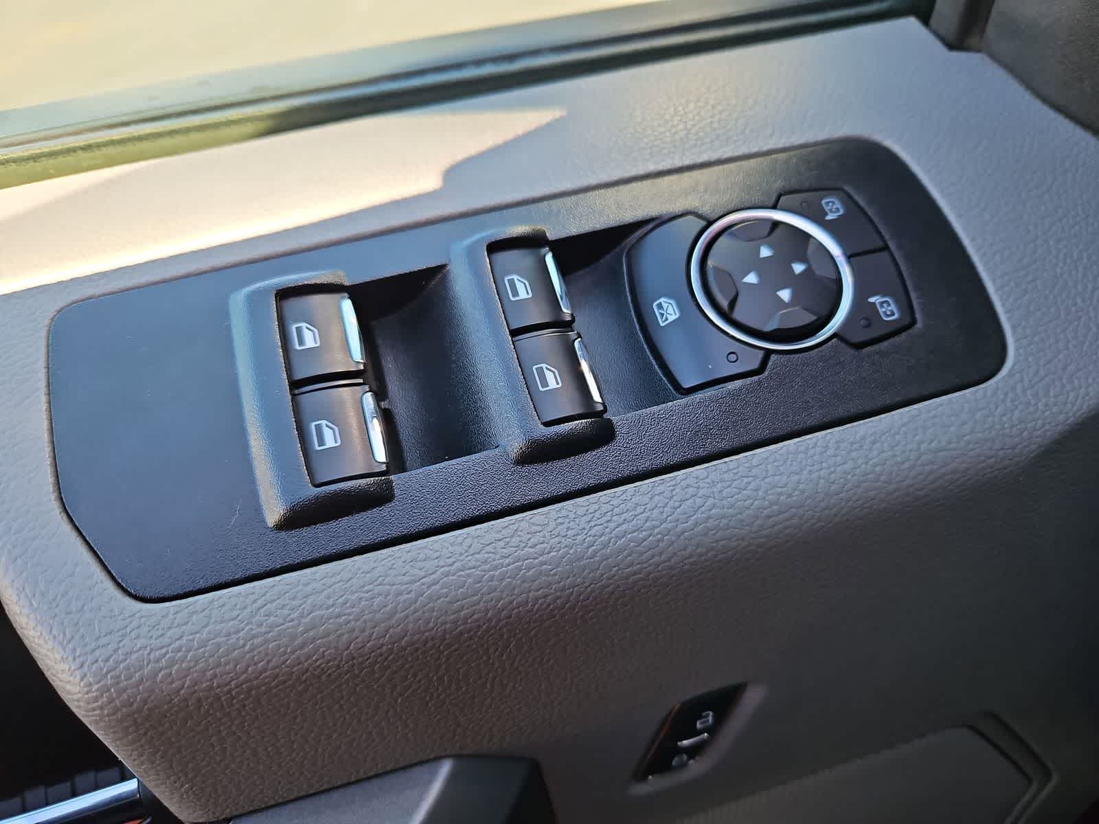 Thumbnail: 2018 Ford F-150 - 17