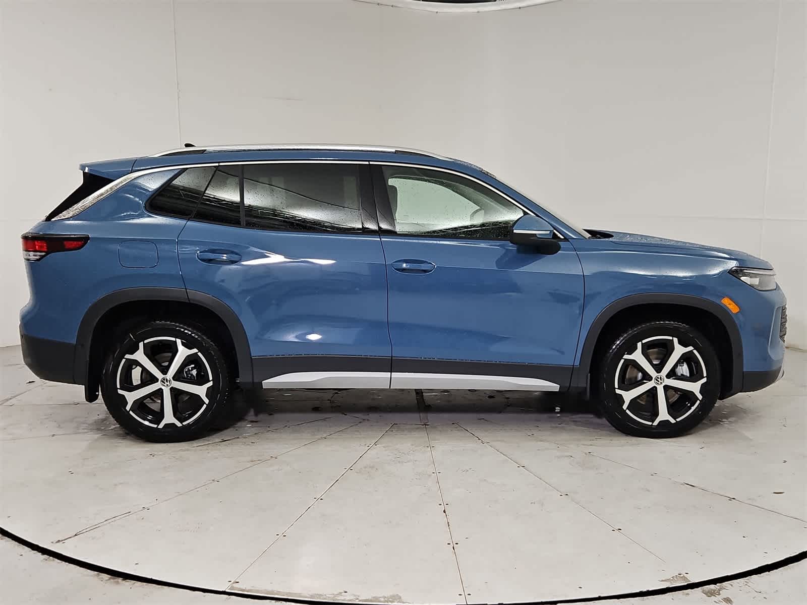 Thumbnail: 2026 Volkswagen Tiguan - 7