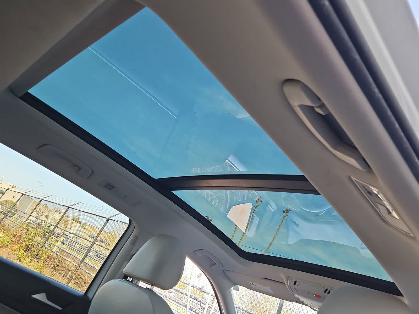 Thumbnail: 2020 Volkswagen Tiguan - 22