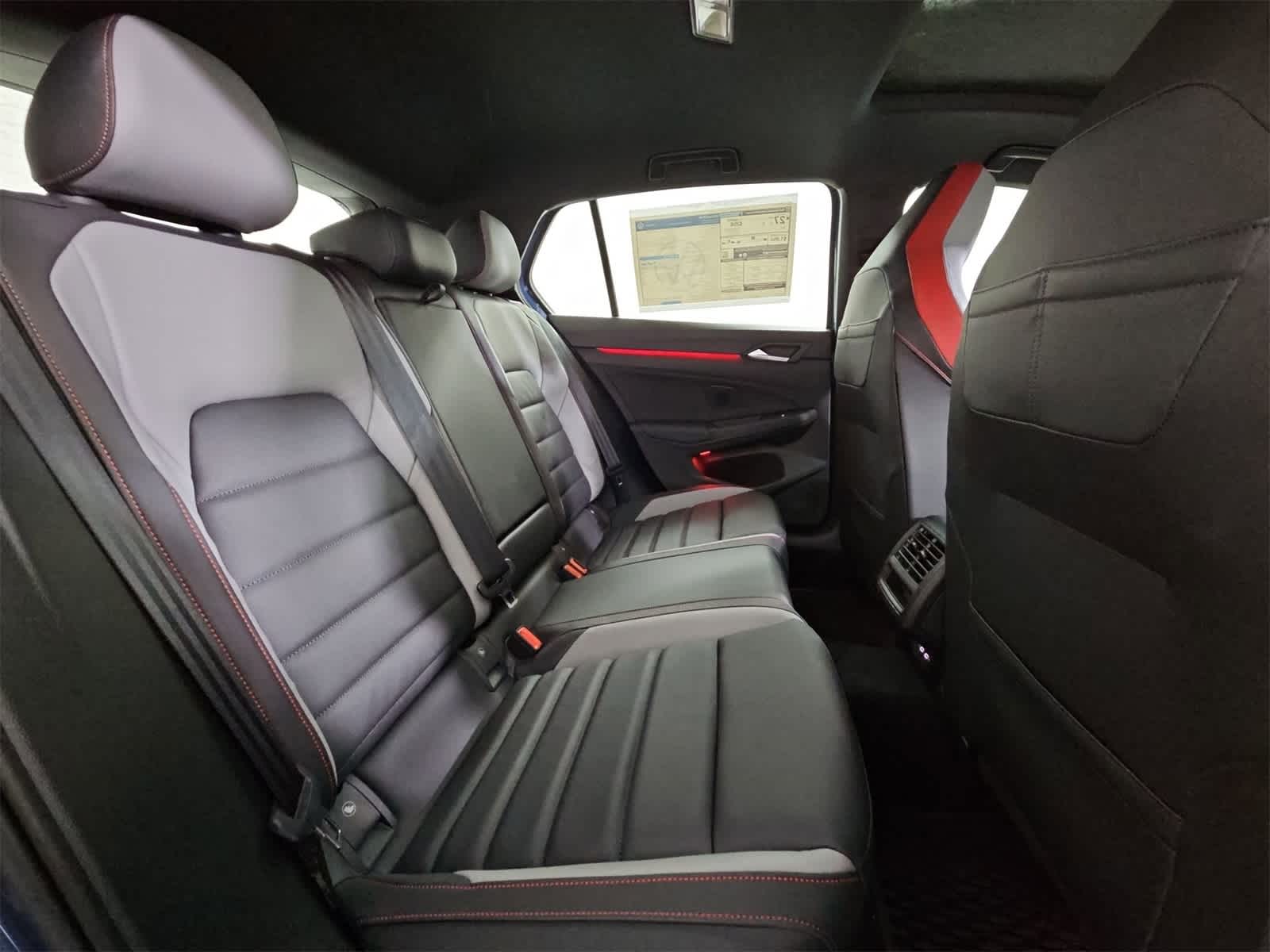 Thumbnail: 2025 Volkswagen Golf - 21