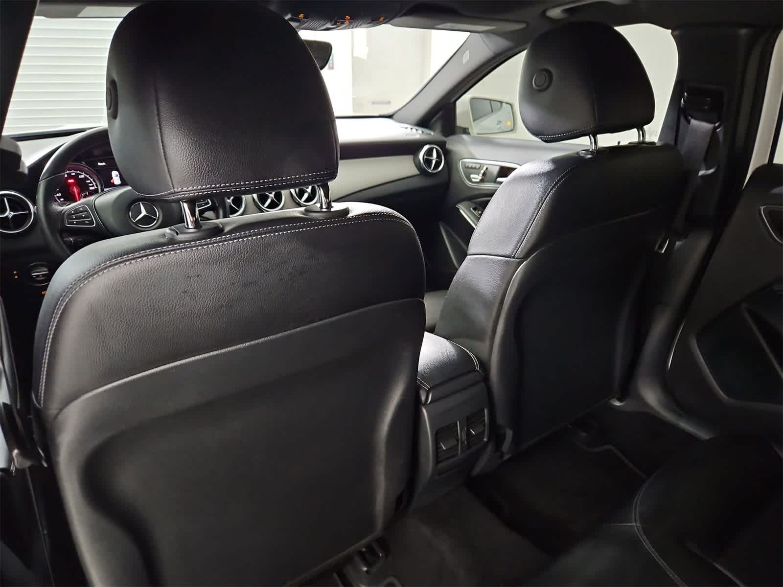 Thumbnail: 2018 Mercedes-Benz GLA - 18