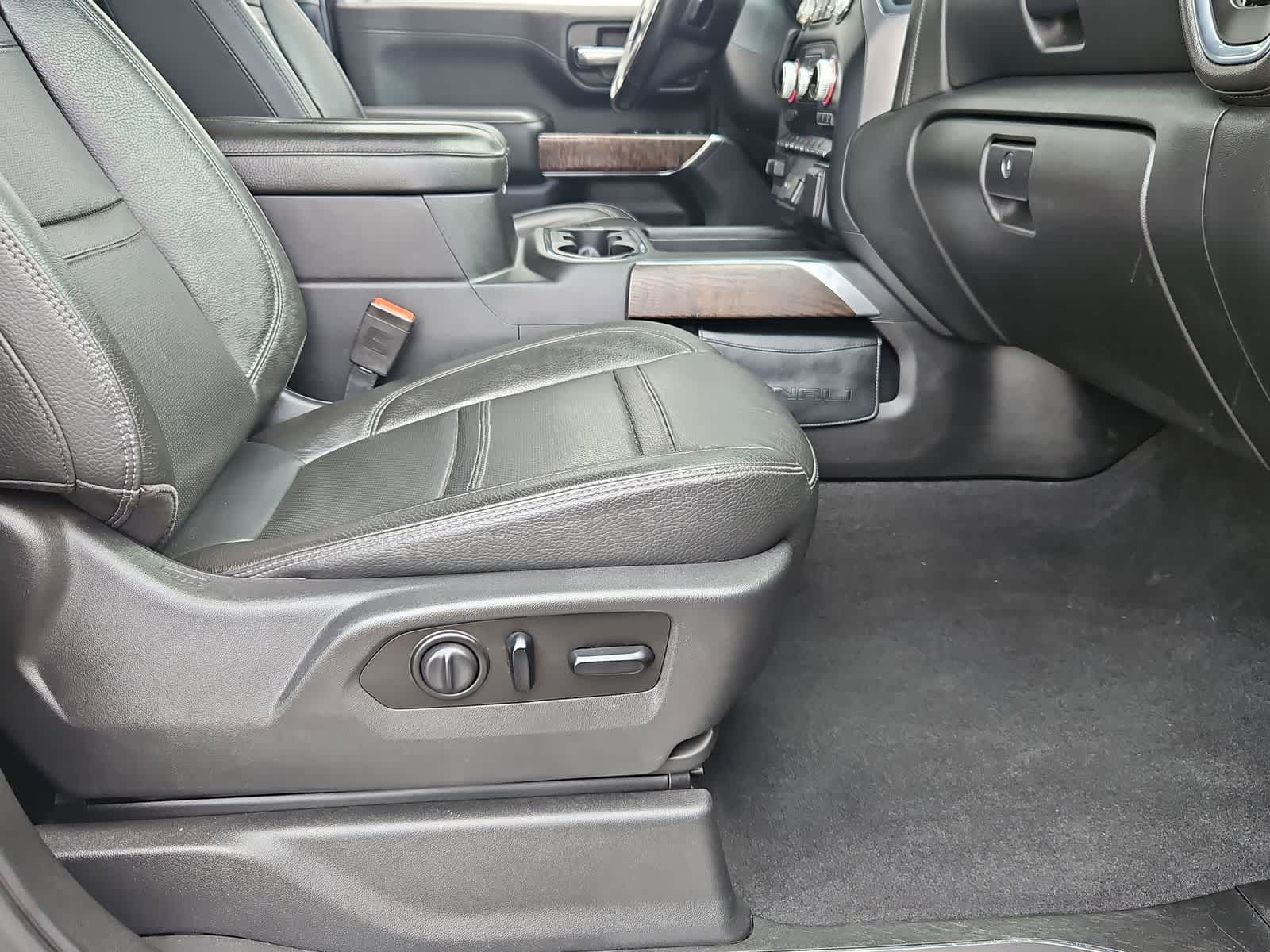 Thumbnail: 2020 GMC Sierra 2500 - 22