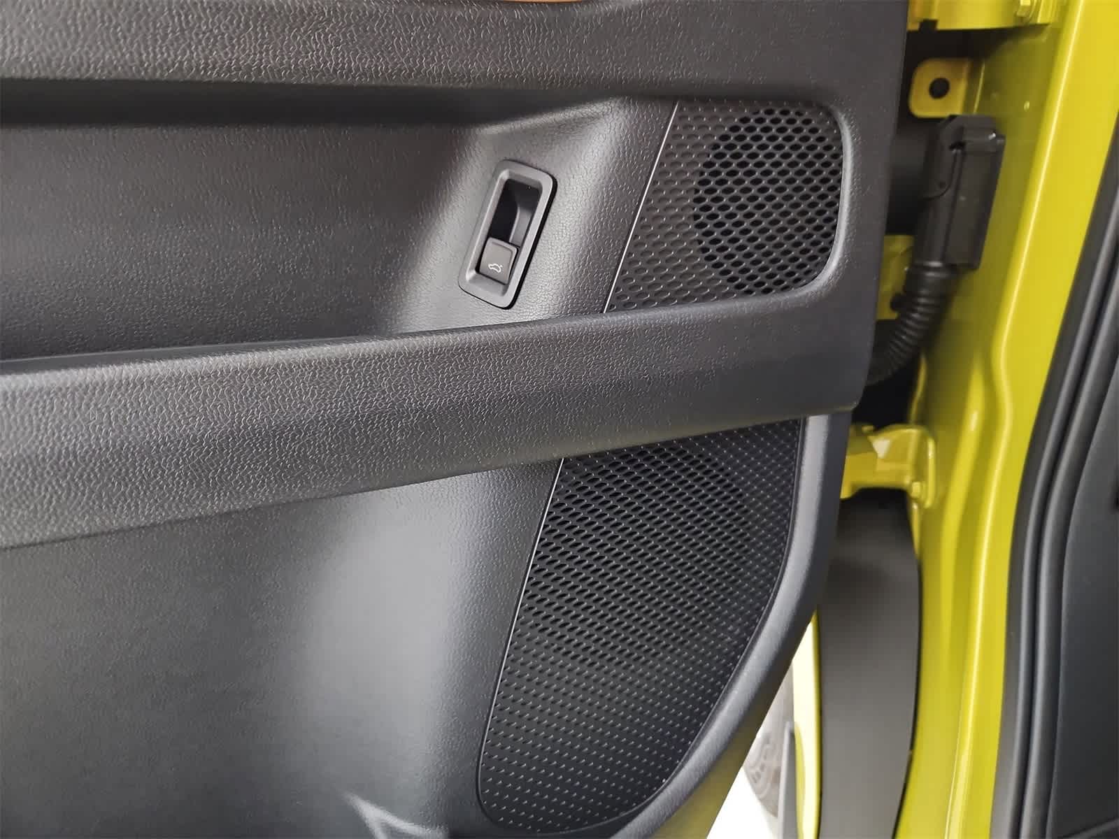 Thumbnail: 2025 Volkswagen ID.Buzz - 32