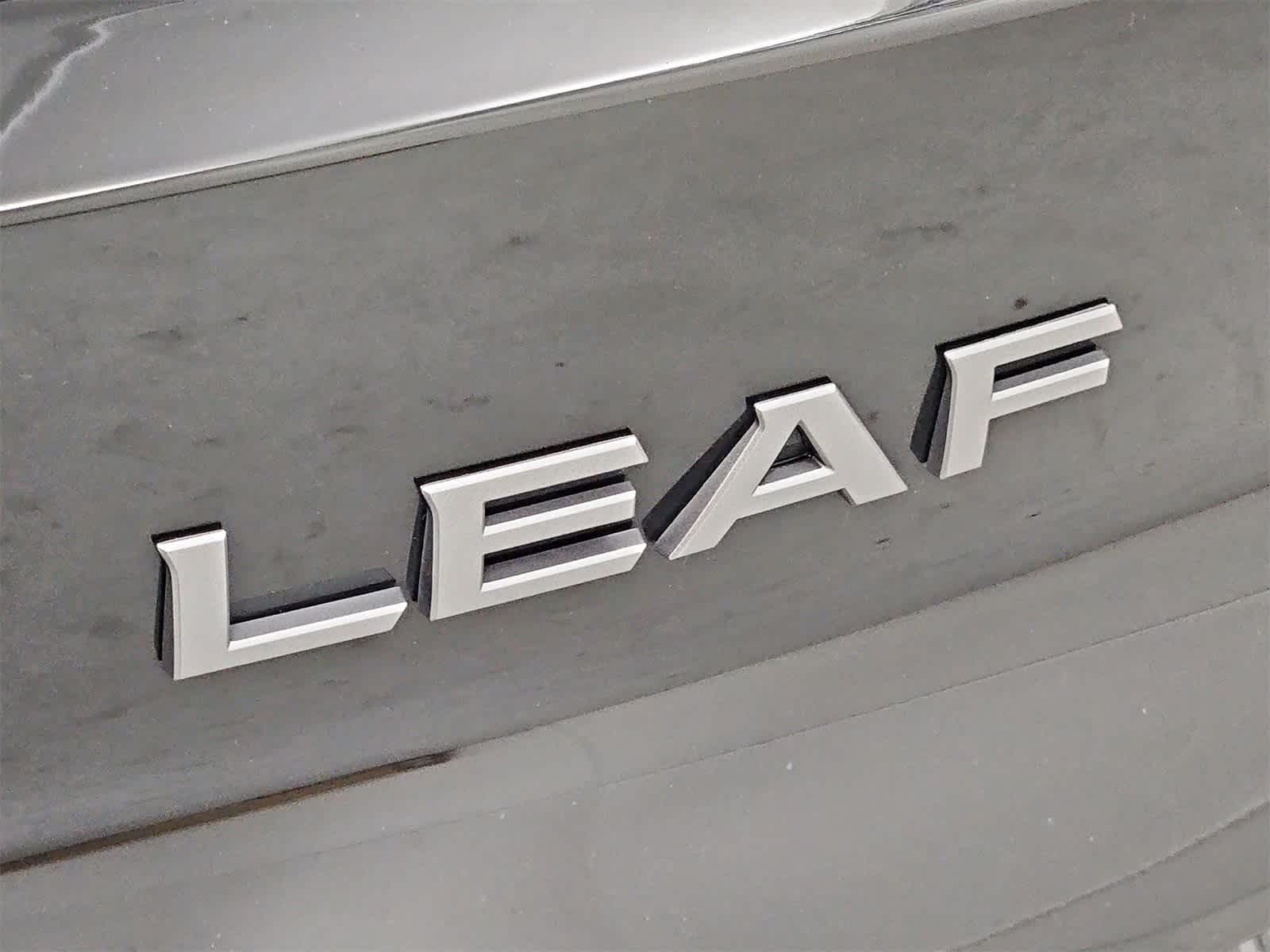 Thumbnail: 2024 Nissan Leaf - 11