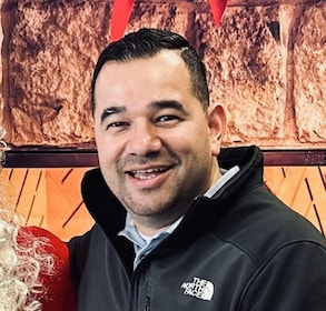 Staff member Jeremy Quintanilla from ID_2dc422726295