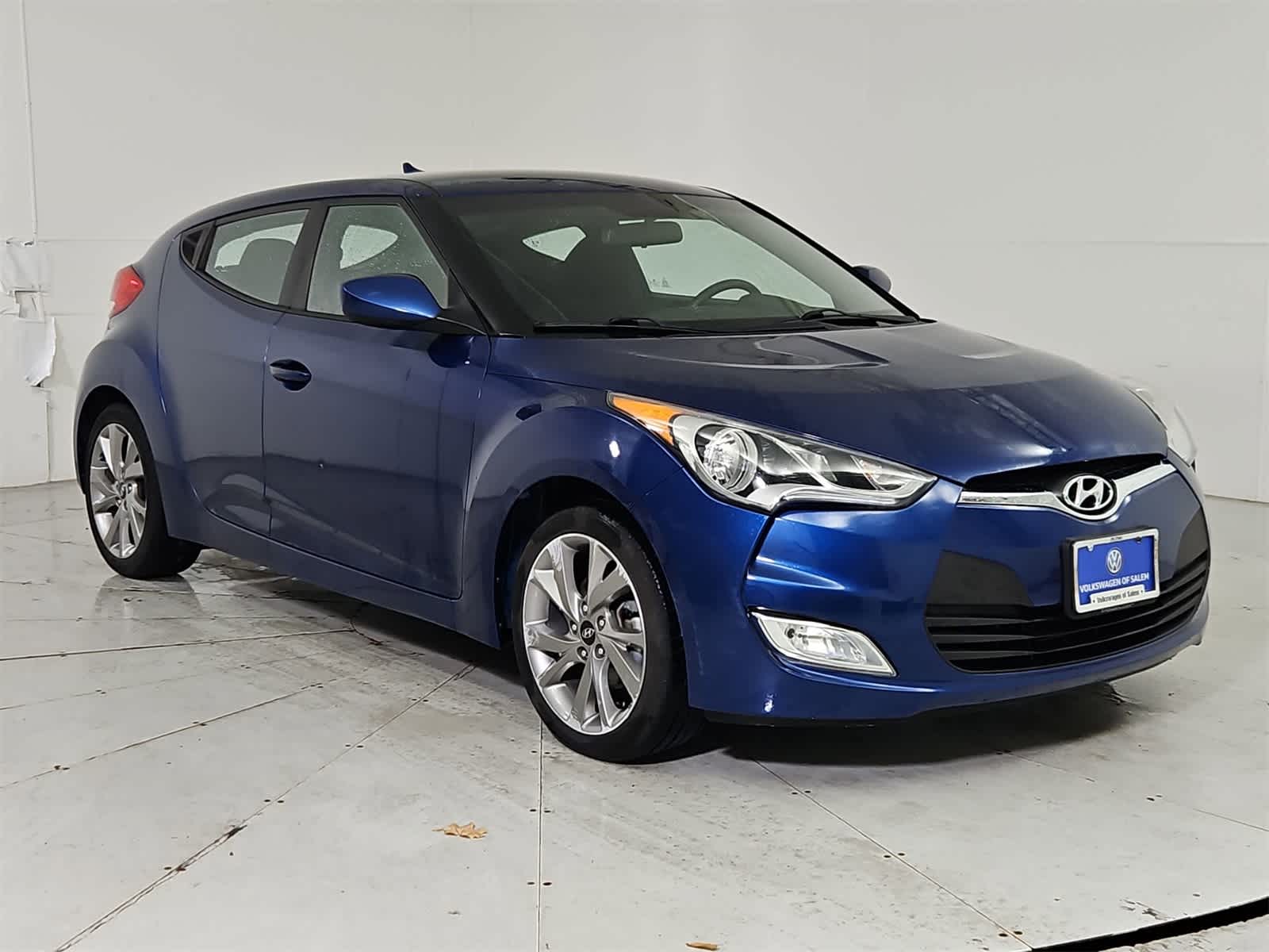 Thumbnail: 2017 Hyundai Veloster - 8
