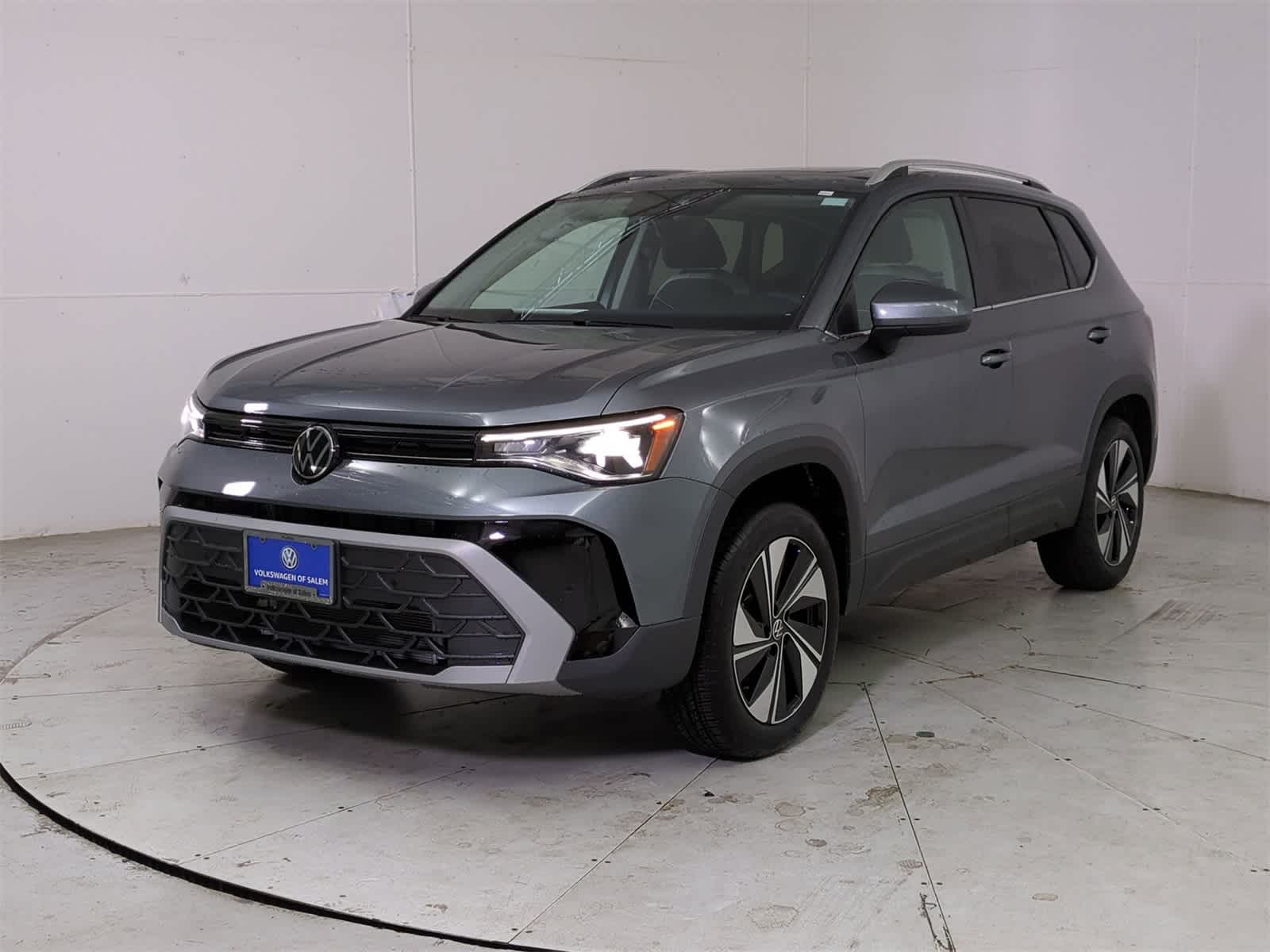 Thumbnail: 2025 Volkswagen Taos - 1