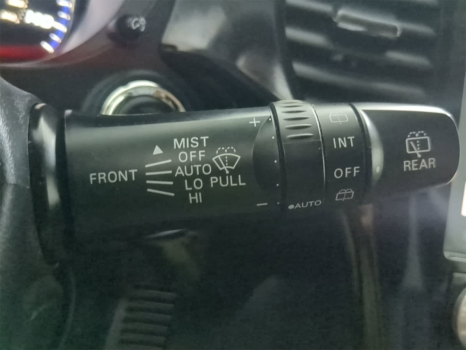 Thumbnail: 2020 Mitsubishi Outlander - 25