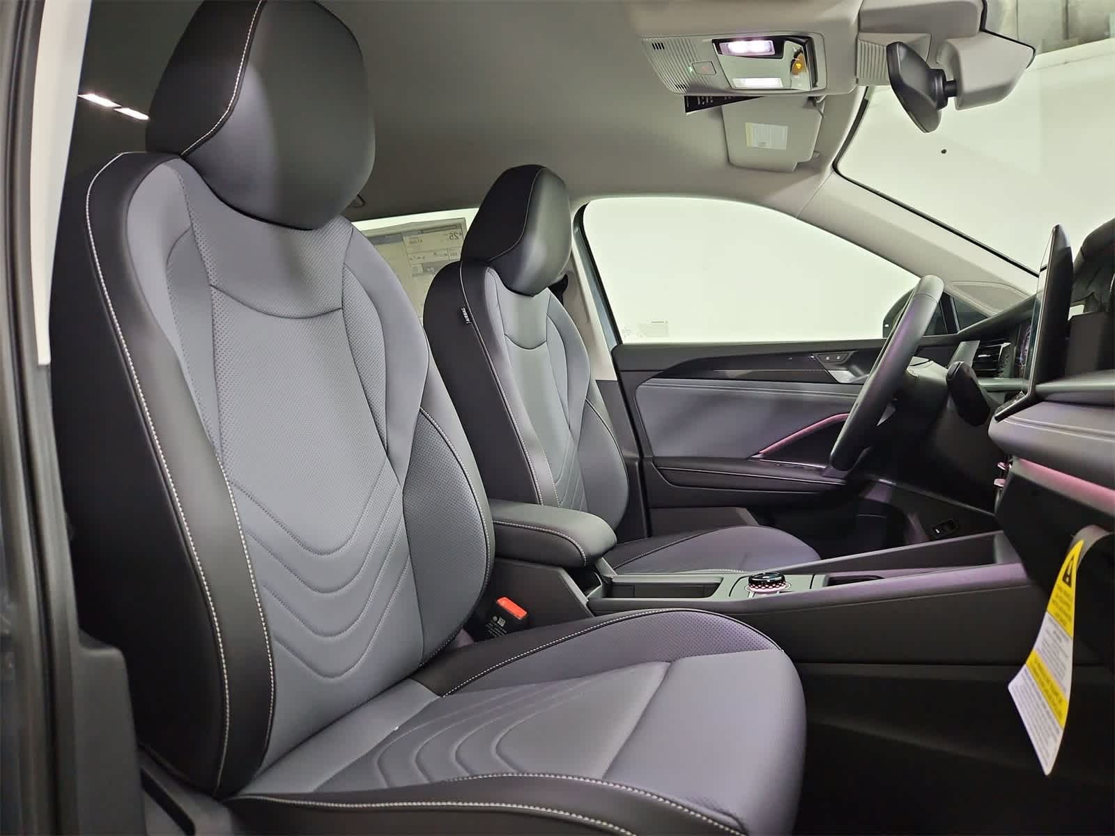 Thumbnail: 2025 Volkswagen Tiguan - 21