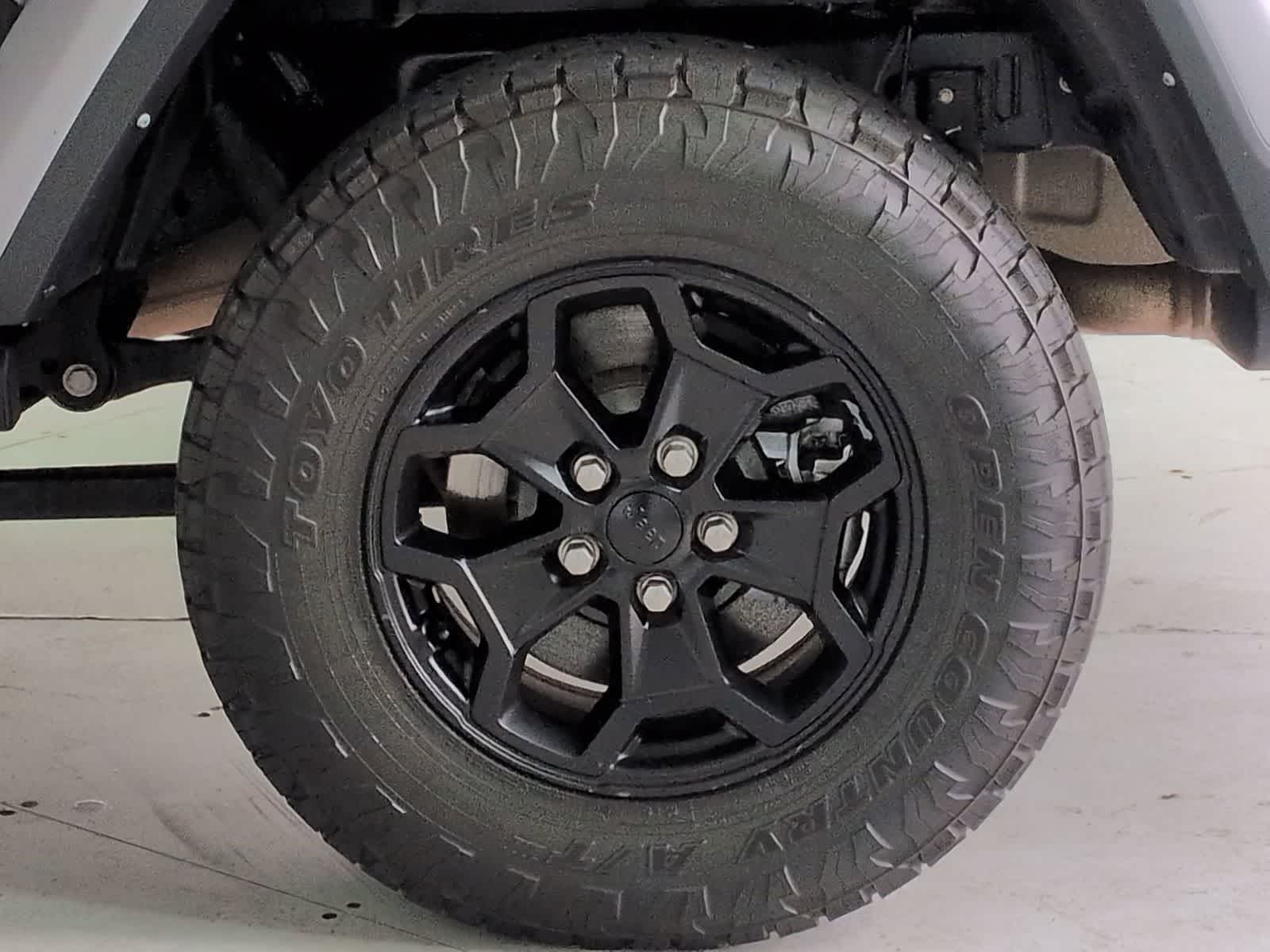 Thumbnail: 2021 Jeep Gladiator - 13