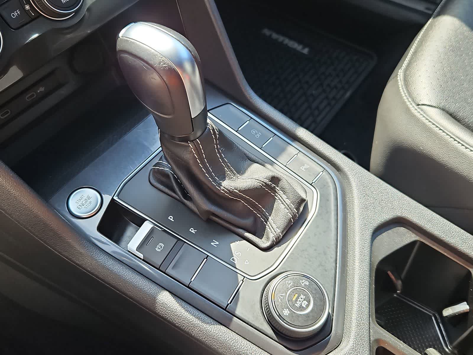 Thumbnail: 2021 Volkswagen Tiguan - 32