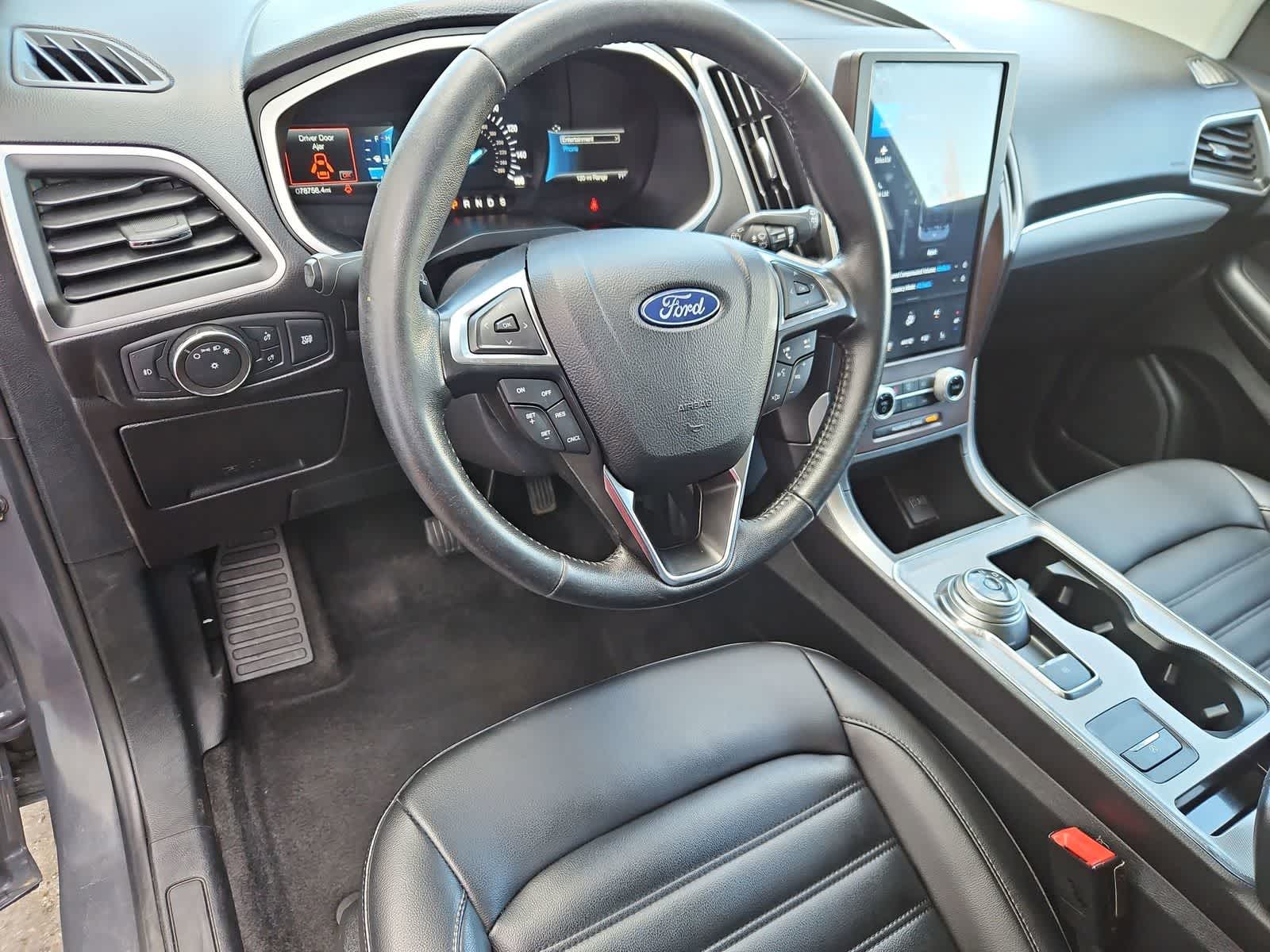 Thumbnail: 2021 Ford Edge - 2