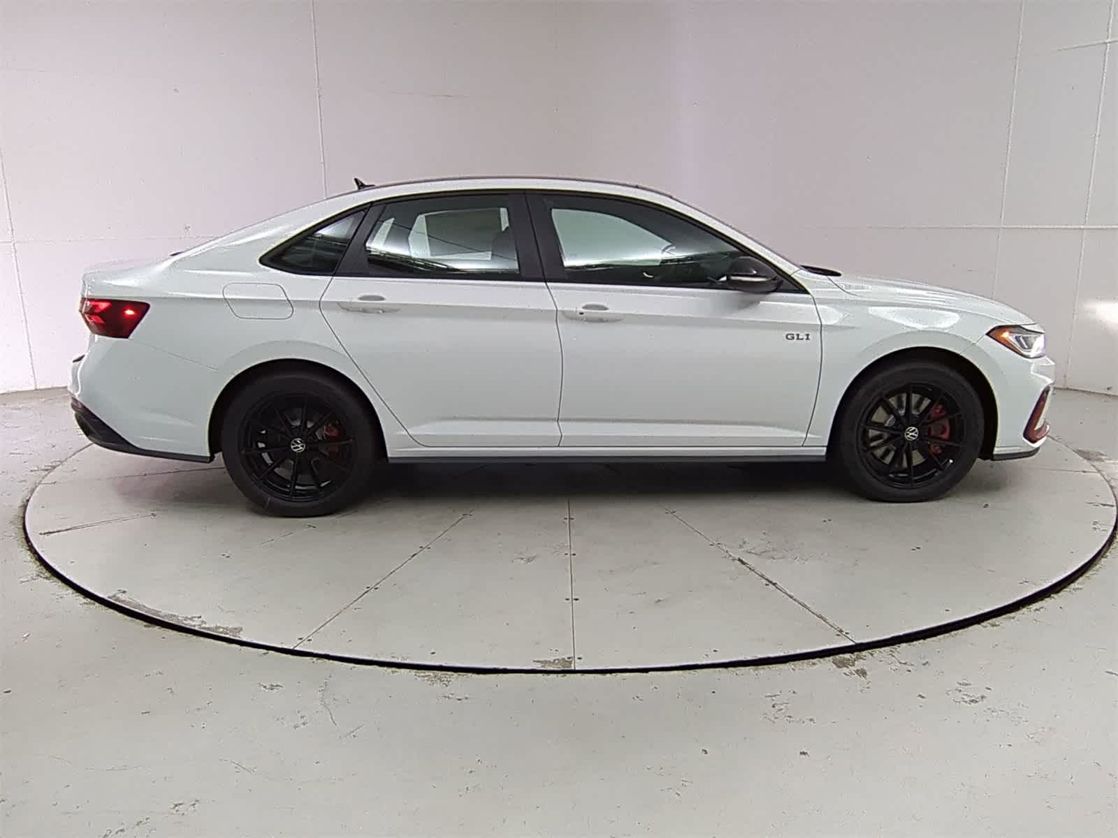 Thumbnail: 2025 Volkswagen Jetta - 7