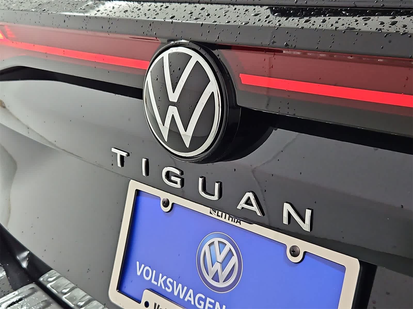 Thumbnail: 2025 Volkswagen Tiguan - 12