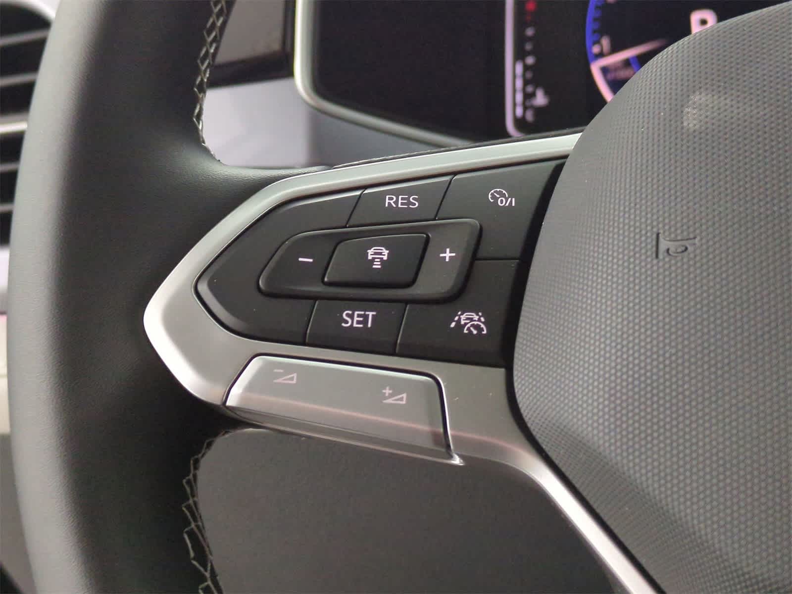 Thumbnail: 2025 Volkswagen Taos - 25