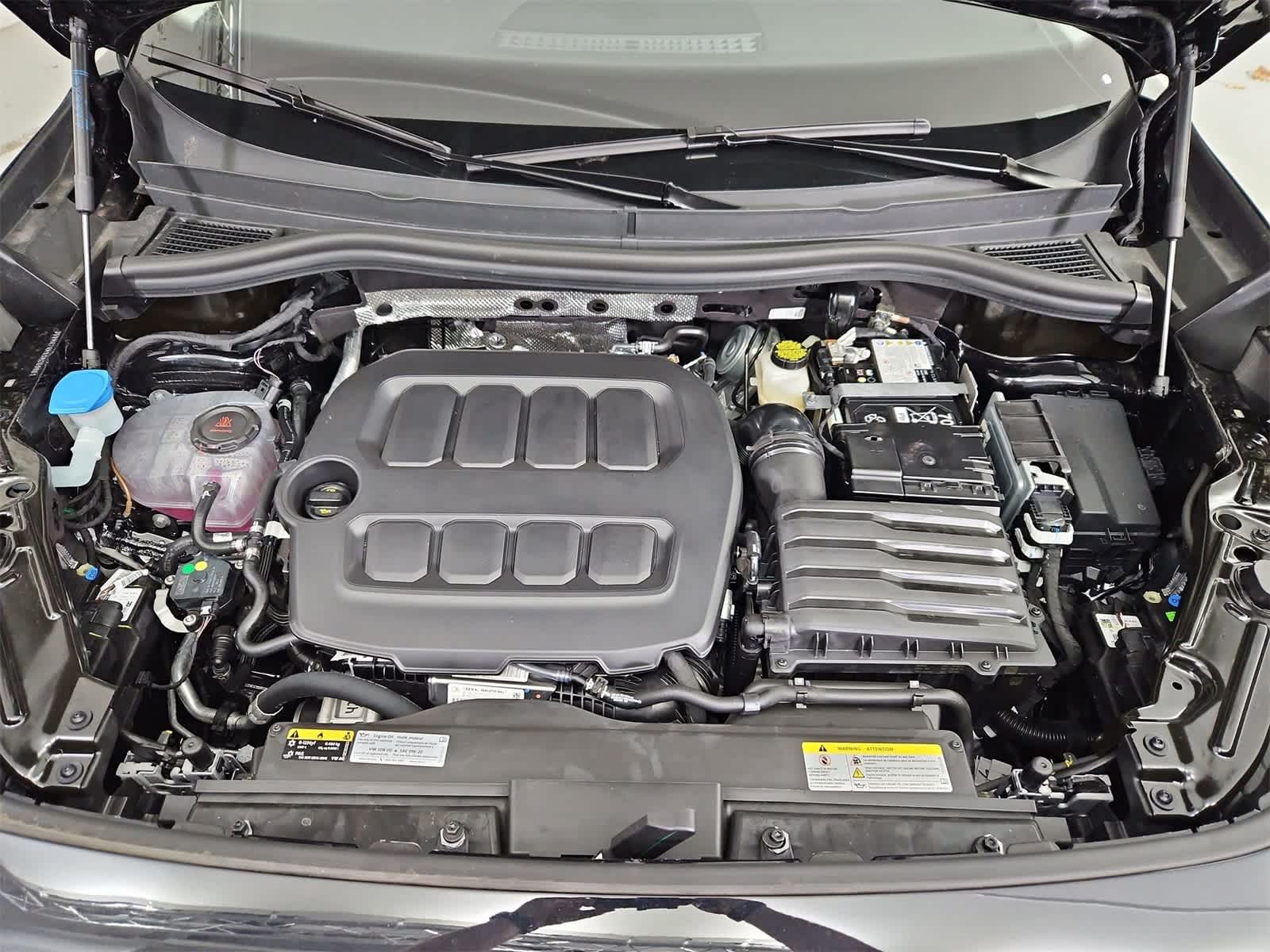 Thumbnail: 2025 Volkswagen Tiguan - 14