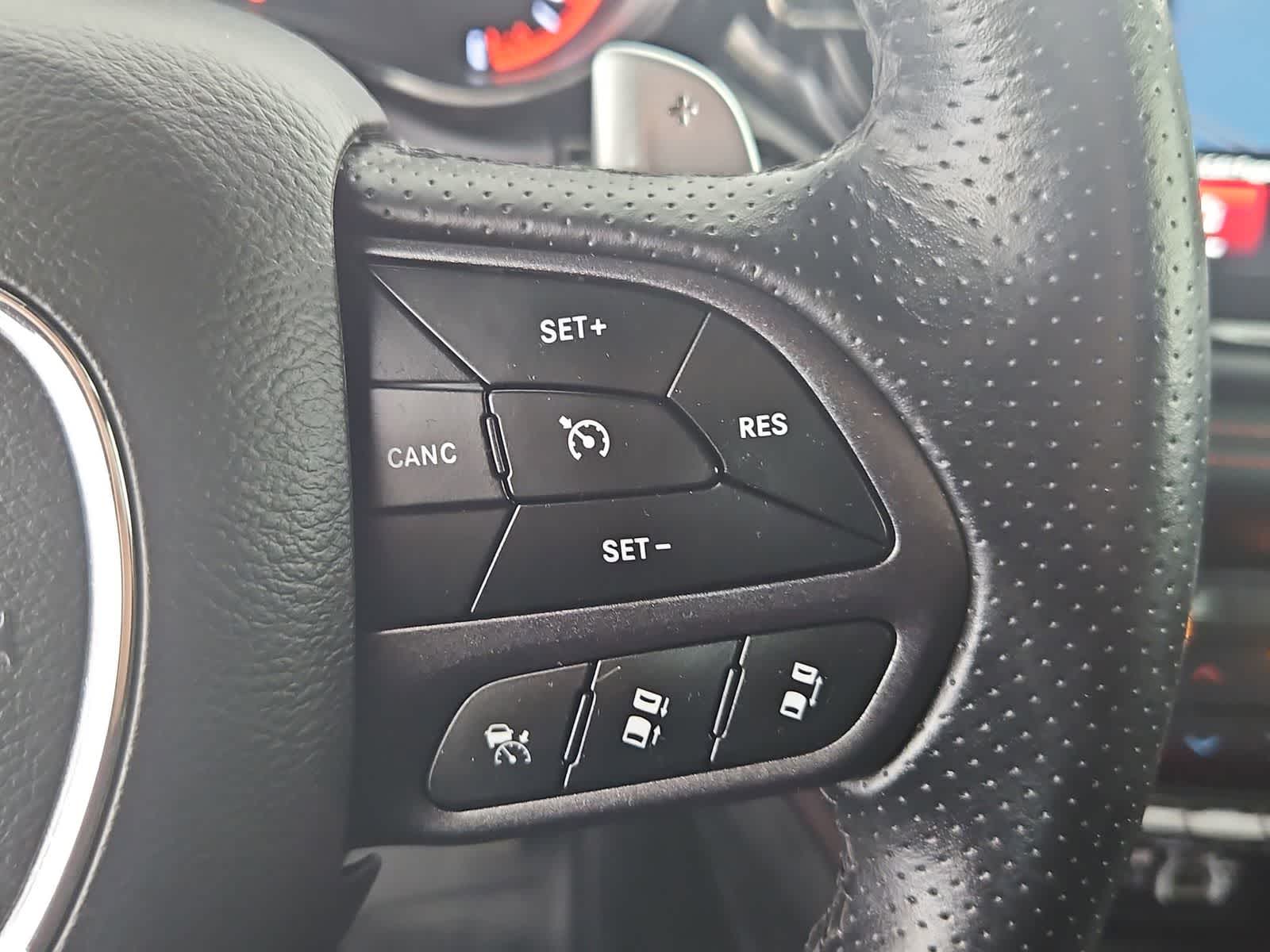 Thumbnail: 2023 Dodge Durango - 25