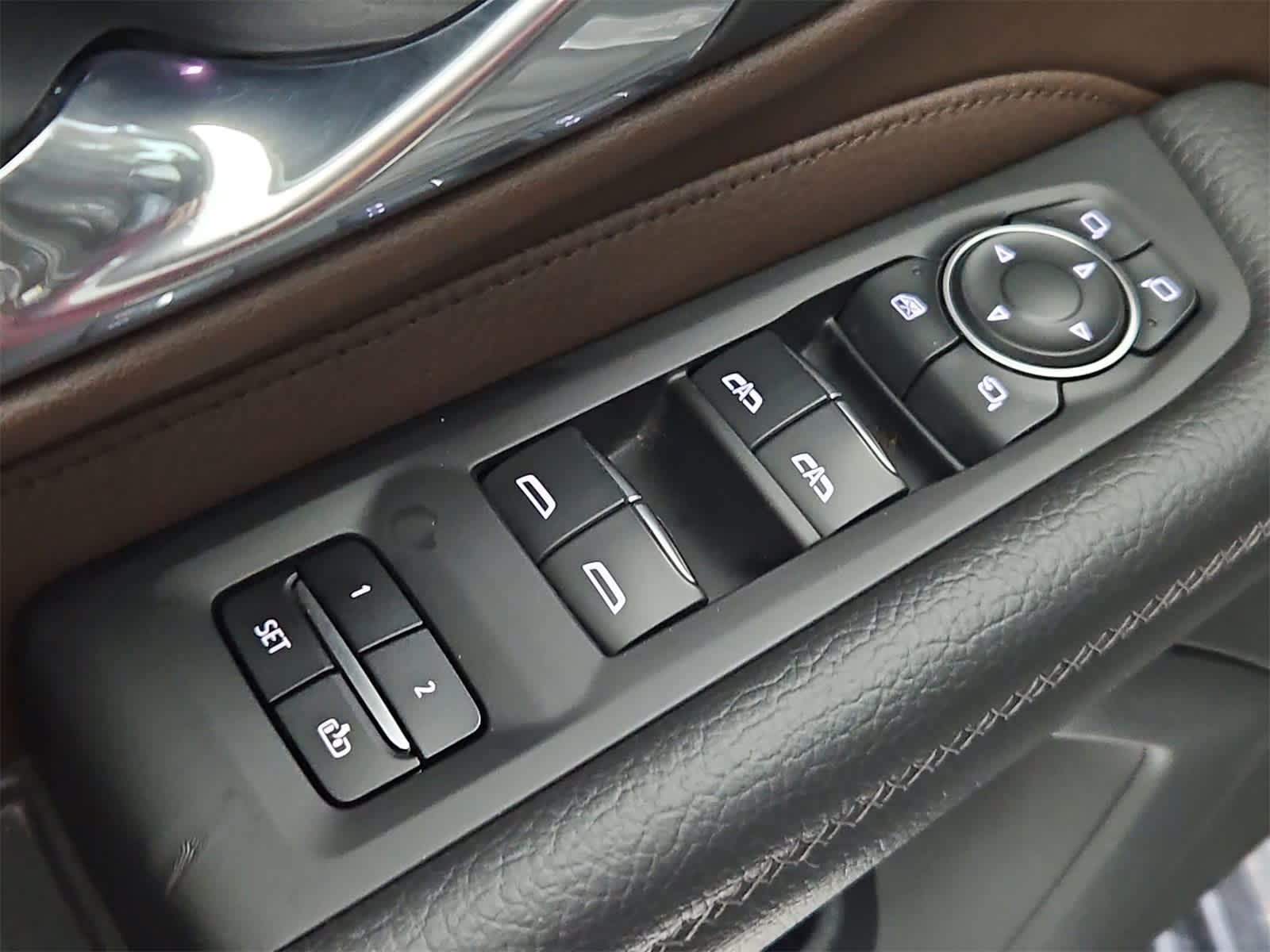 Thumbnail: 2021 GMC Yukon - 17