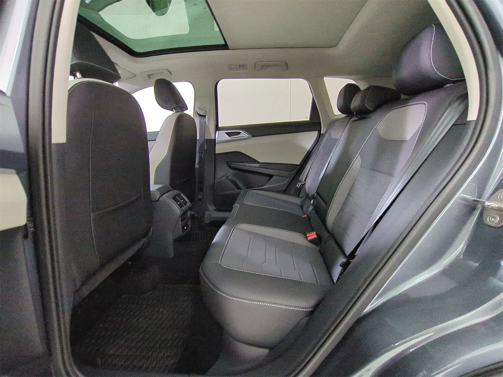 Thumbnail: 2025 Volkswagen Taos - 20