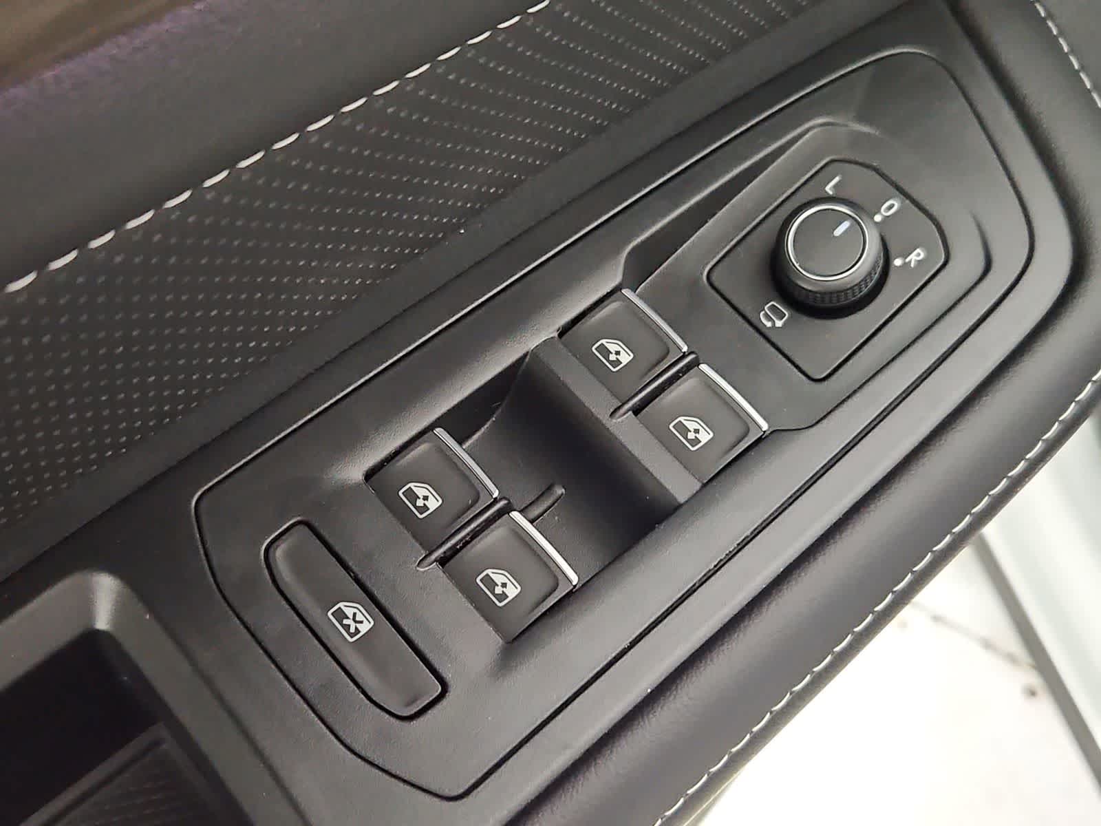 Thumbnail: 2026 Volkswagen Atlas - 17