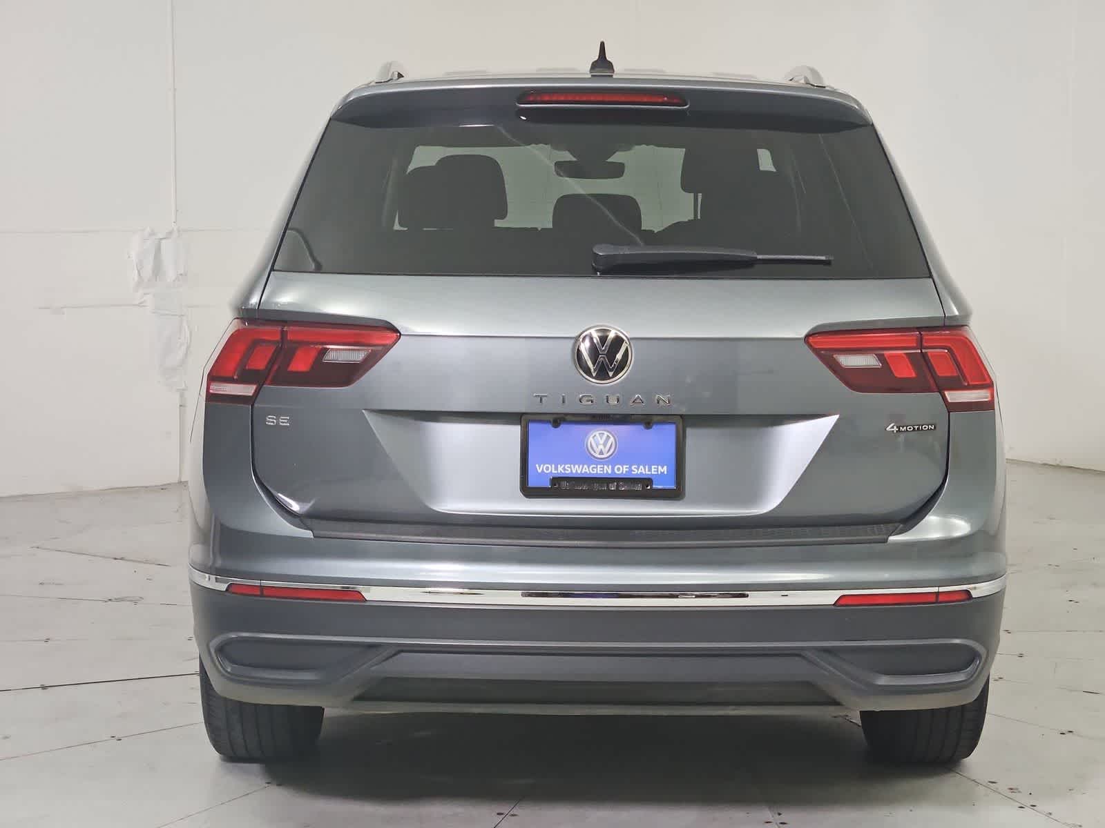 Thumbnail: 2022 Volkswagen Tiguan - 5