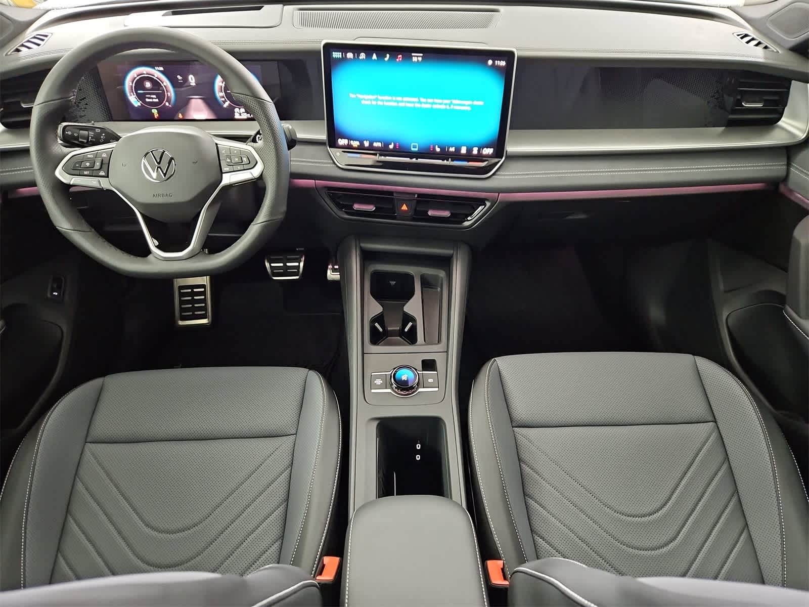 Thumbnail: 2025 Volkswagen Tiguan - 15