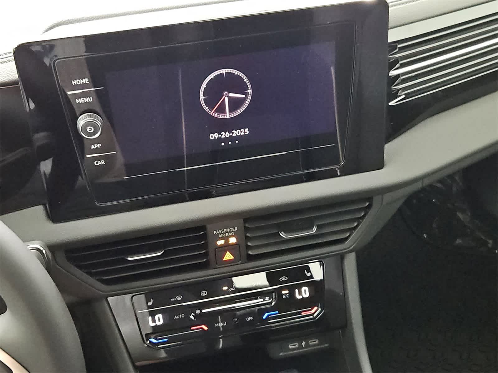 Thumbnail: 2025 Volkswagen Jetta - 27