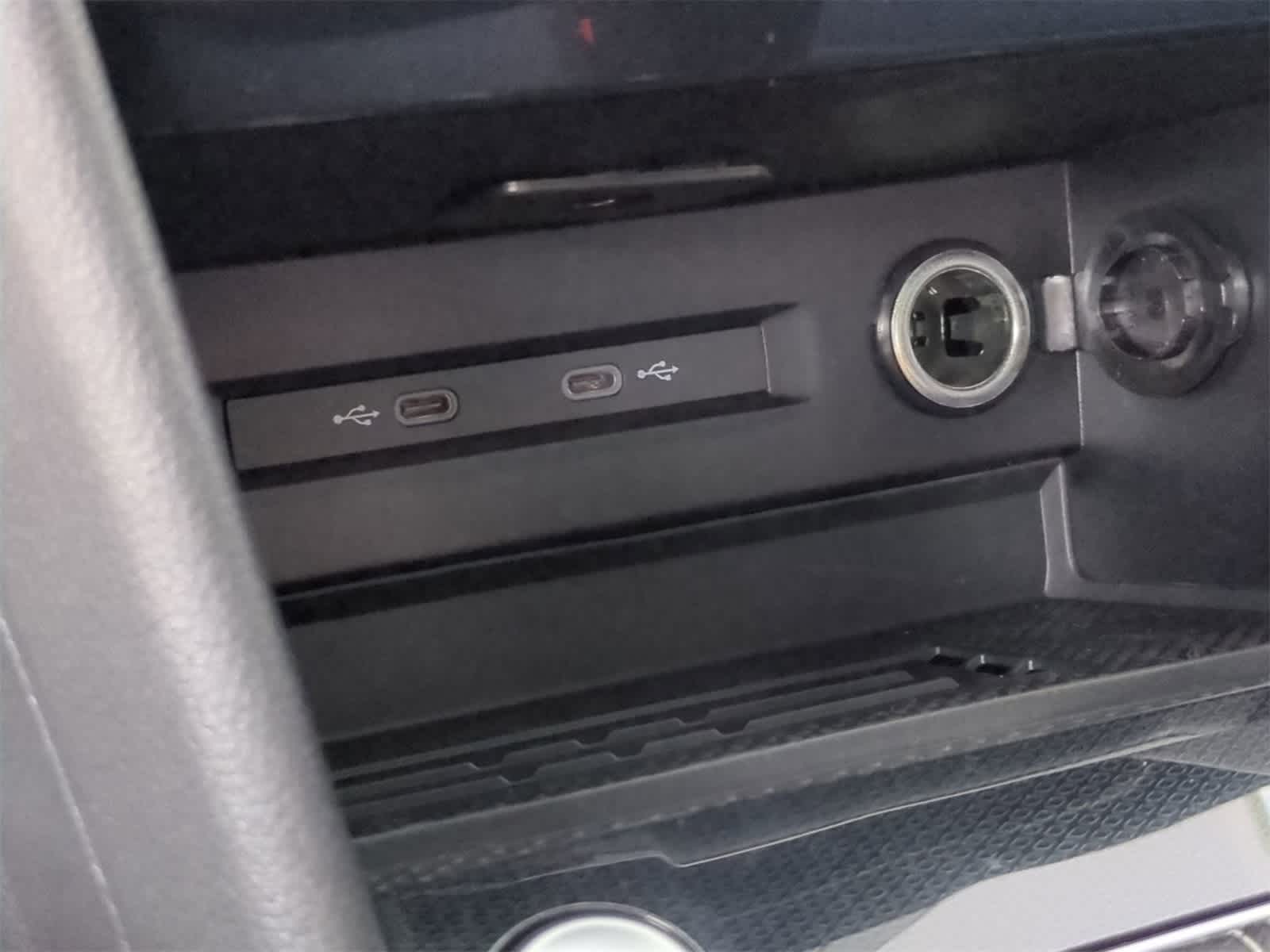 Thumbnail: 2025 Volkswagen Taos - 32