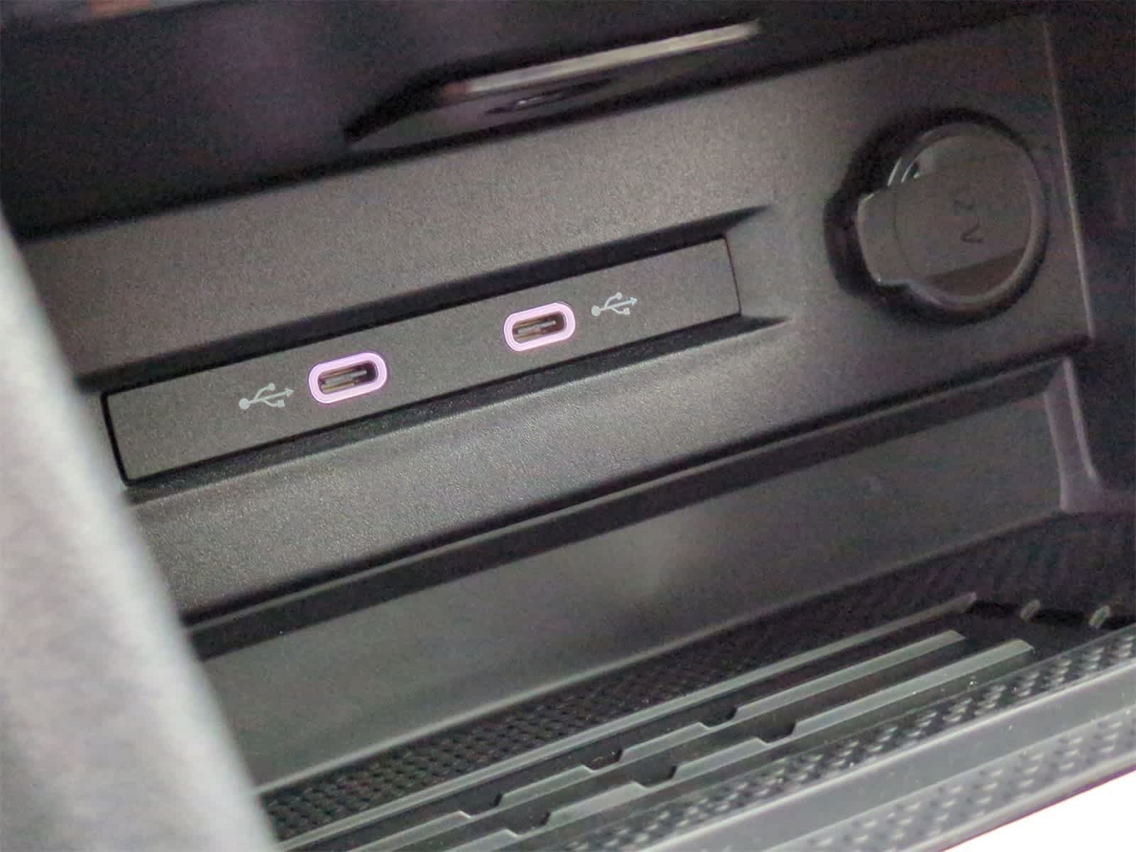 Thumbnail: 2025 Volkswagen Taos - 32