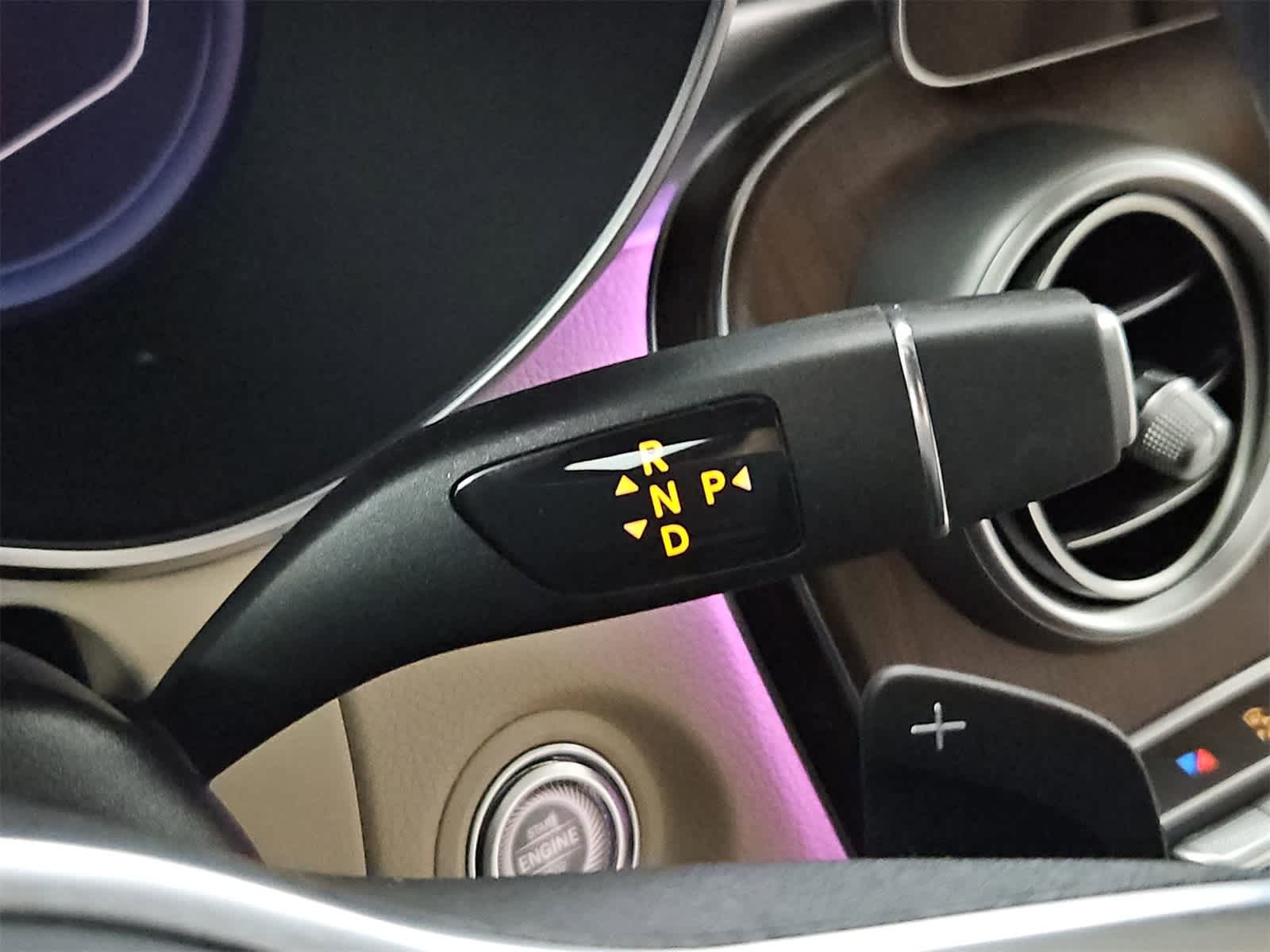 Thumbnail: 2022 Mercedes-Benz GLC - 34