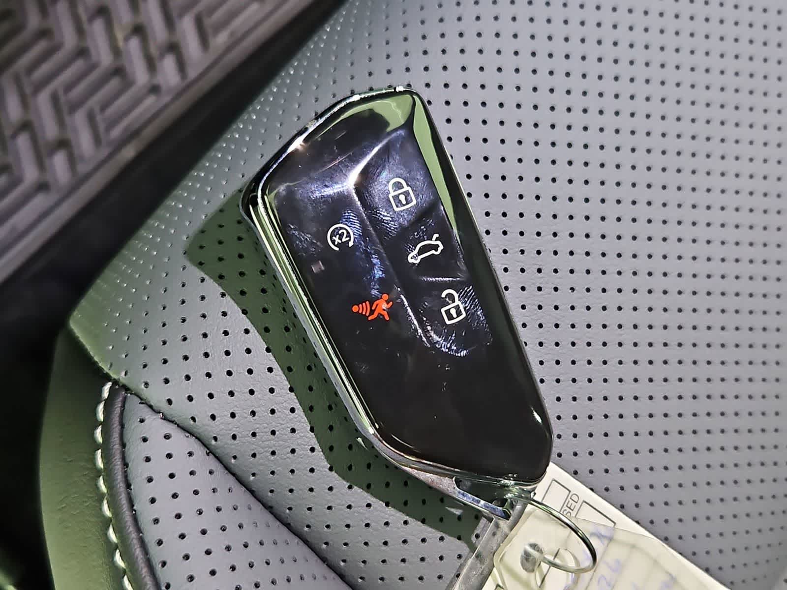 Thumbnail: 2026 Volkswagen Tiguan - 37